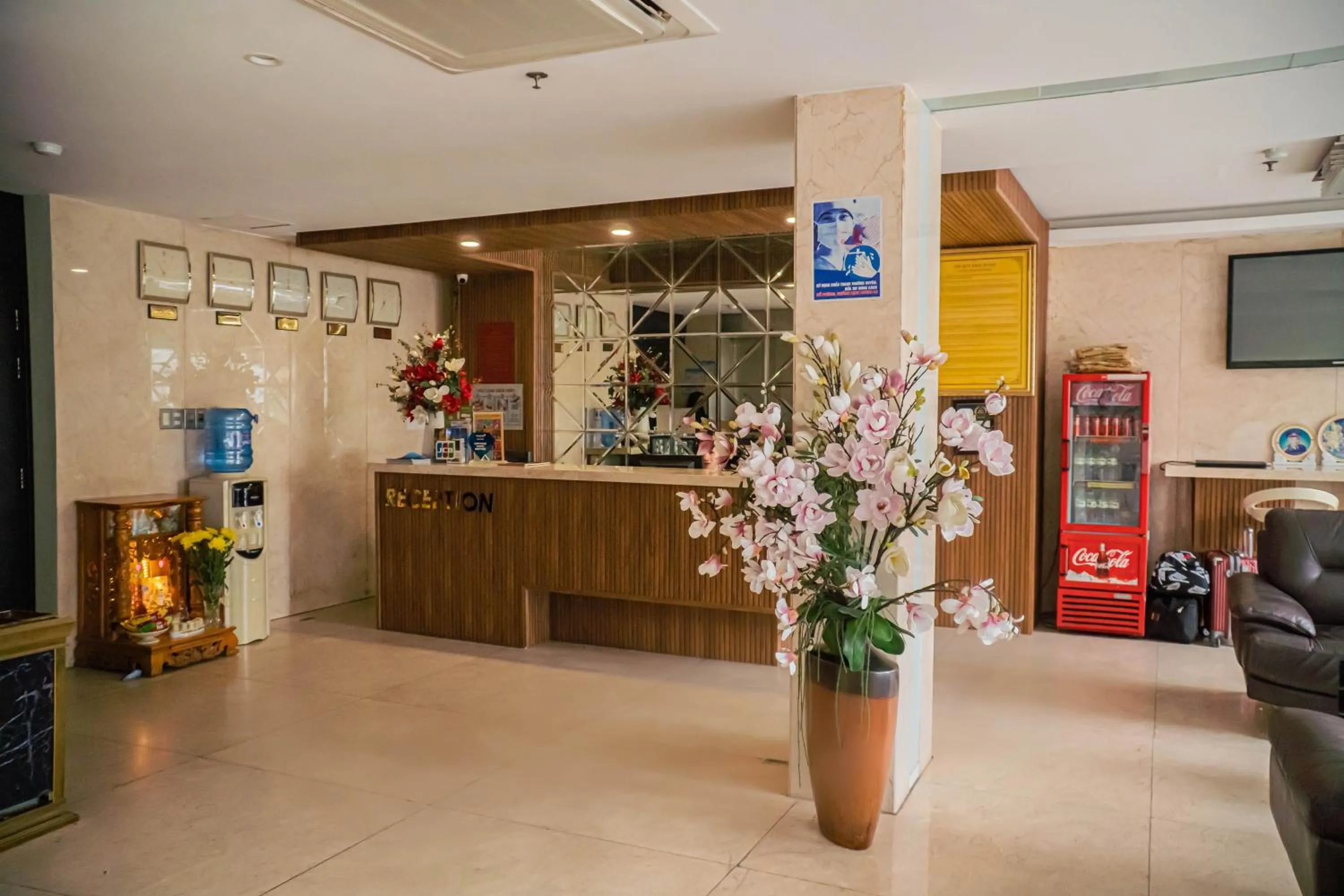 Lobby or reception in Gold Central Hotel by Haviland