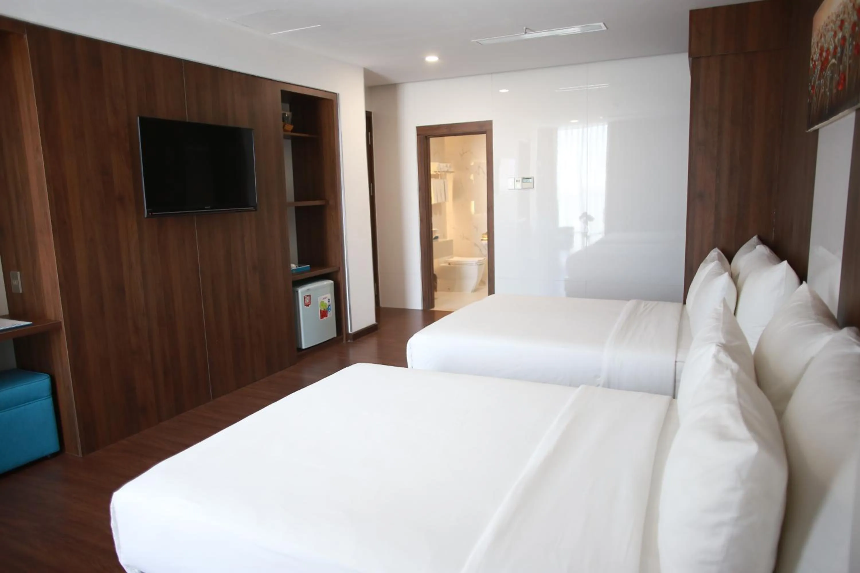 Bed in Gold Central Hotel by Haviland