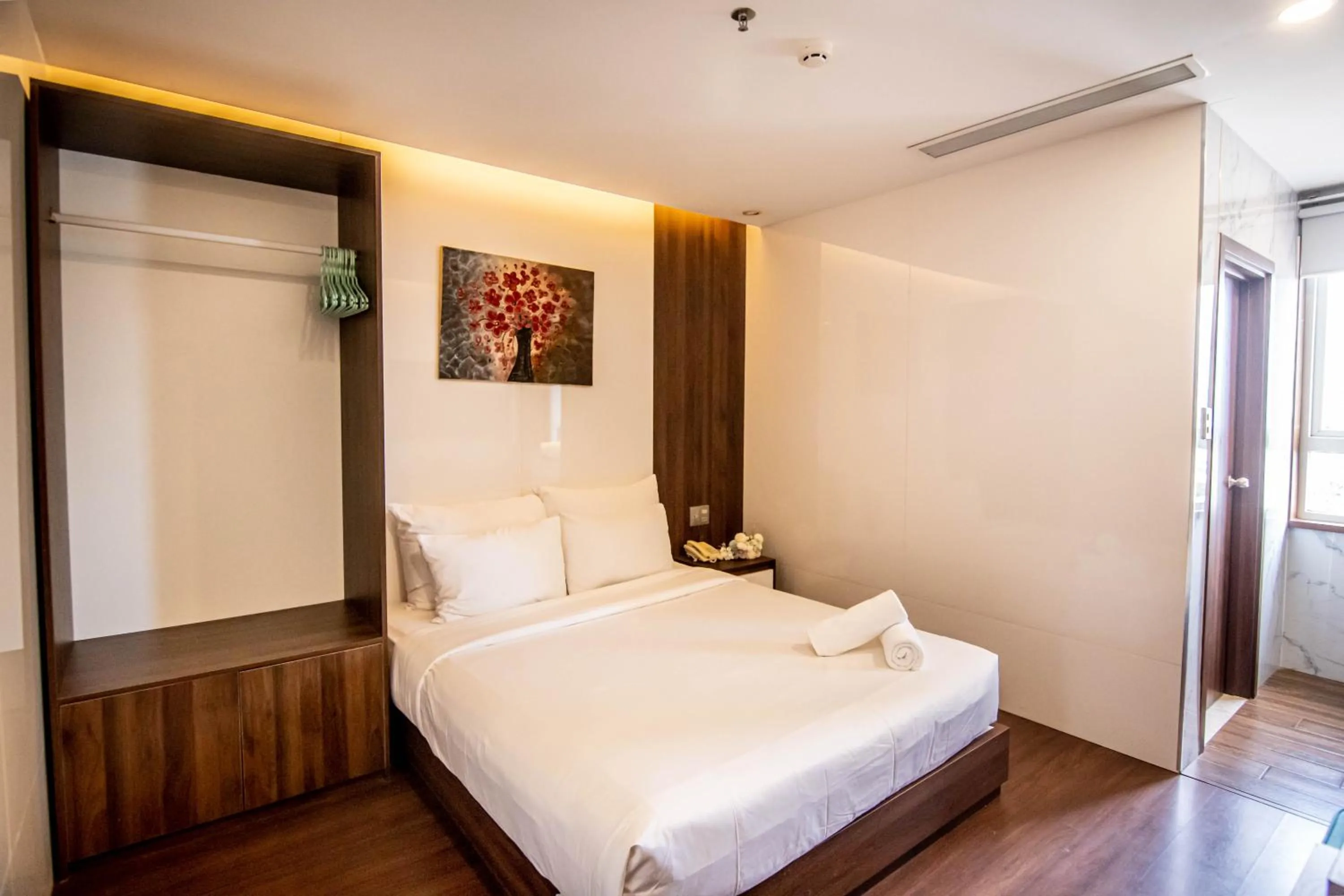 Bed in Gold Central Hotel by Haviland