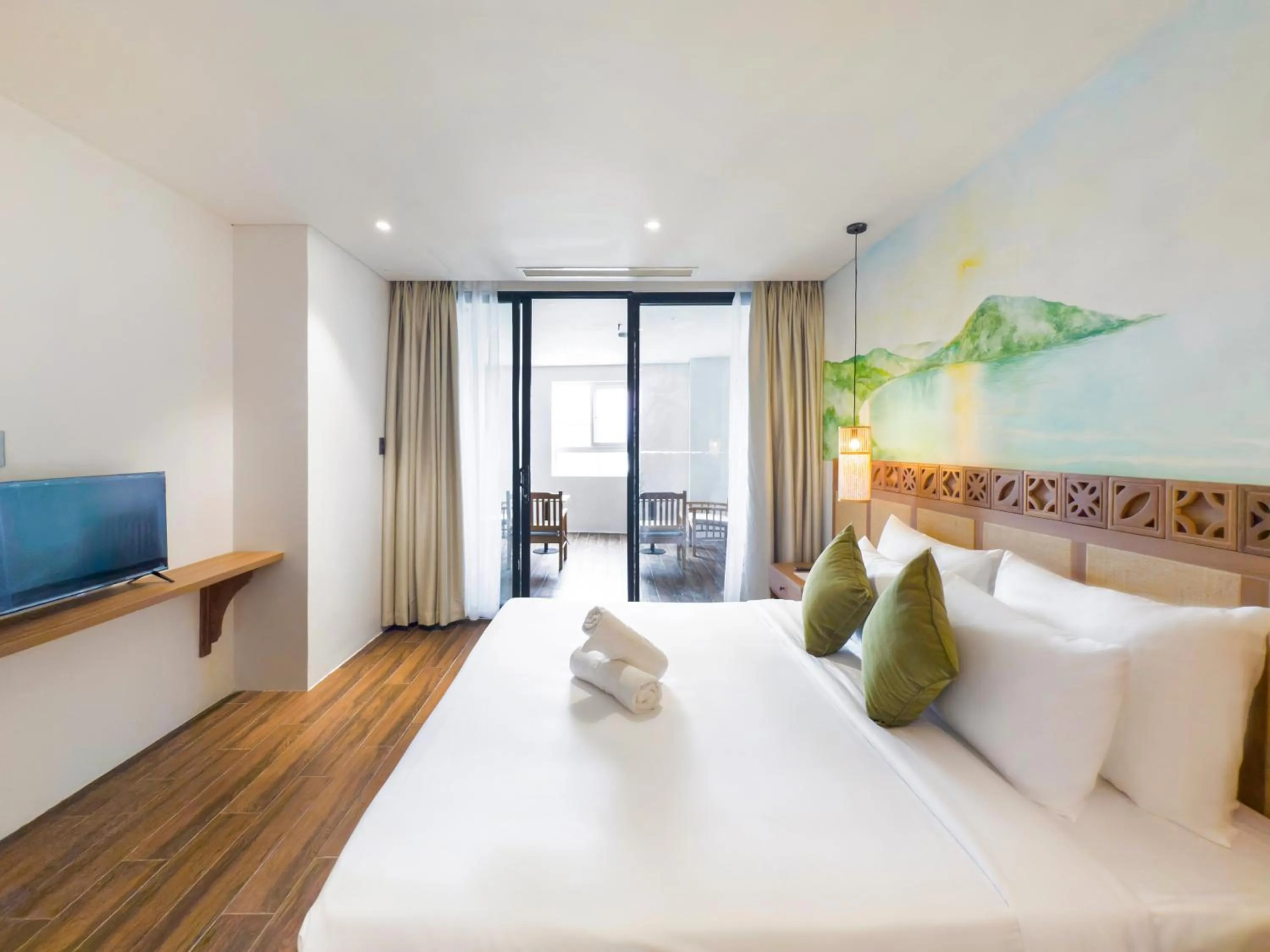 Bed in Gold Central Hotel by Haviland