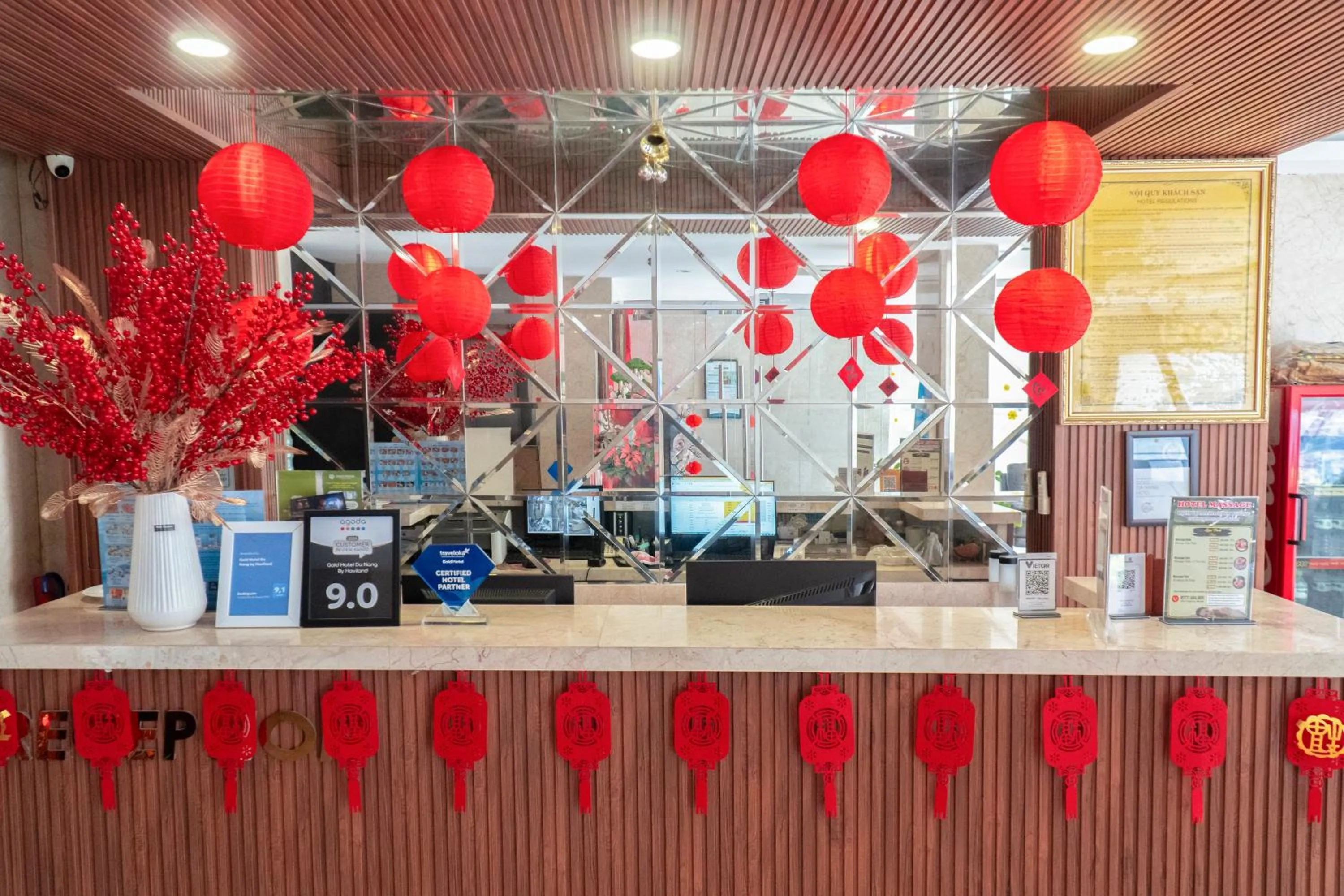 Lobby or reception in Gold Central Hotel by Haviland