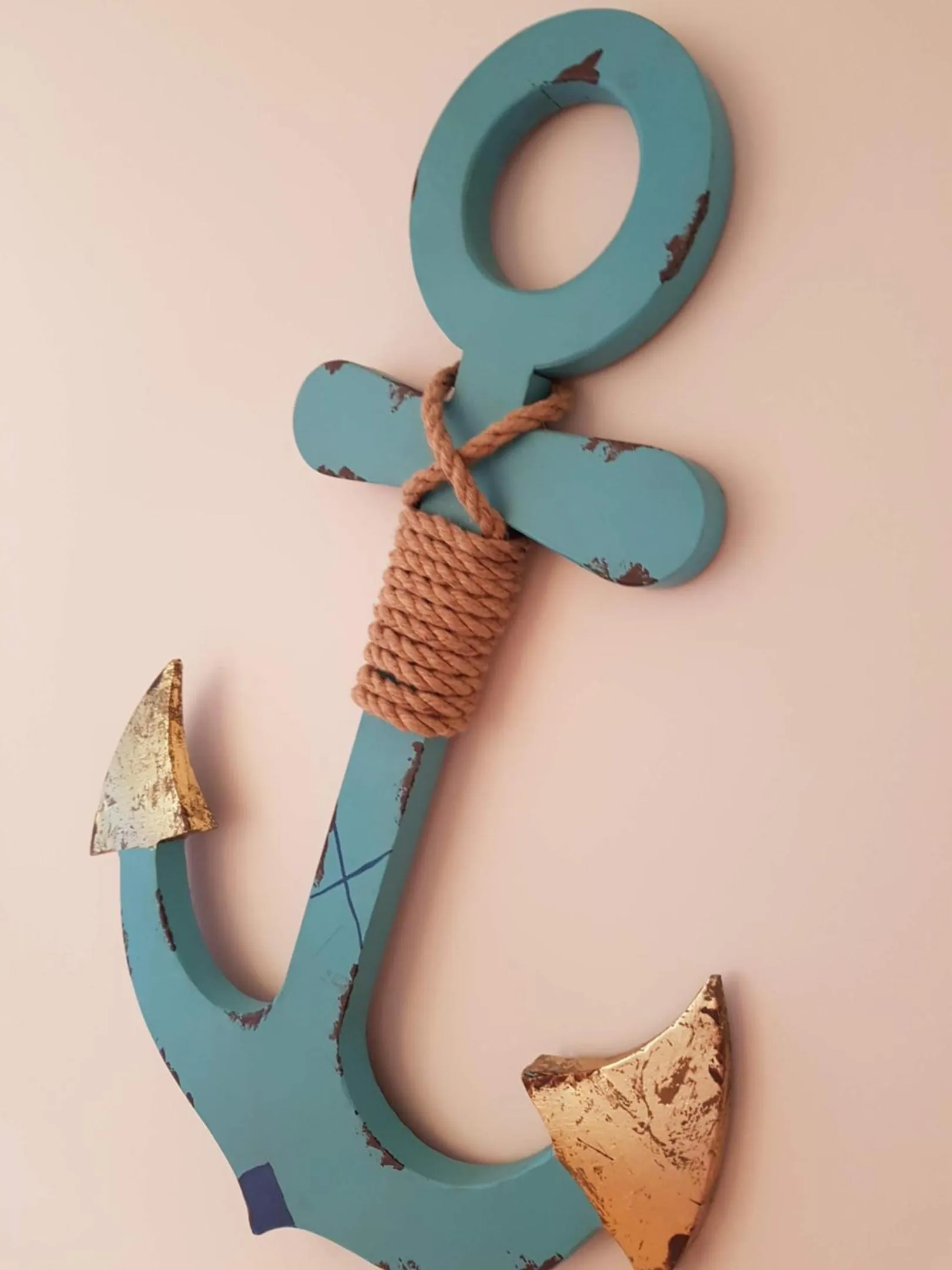 Decorative detail in Les Chants d'Ailes - Hôtel Face Mer