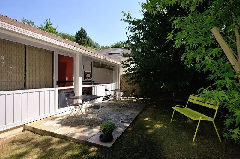 Facade/entrance in Hôtel du Parc Nantes Ouest Orvault