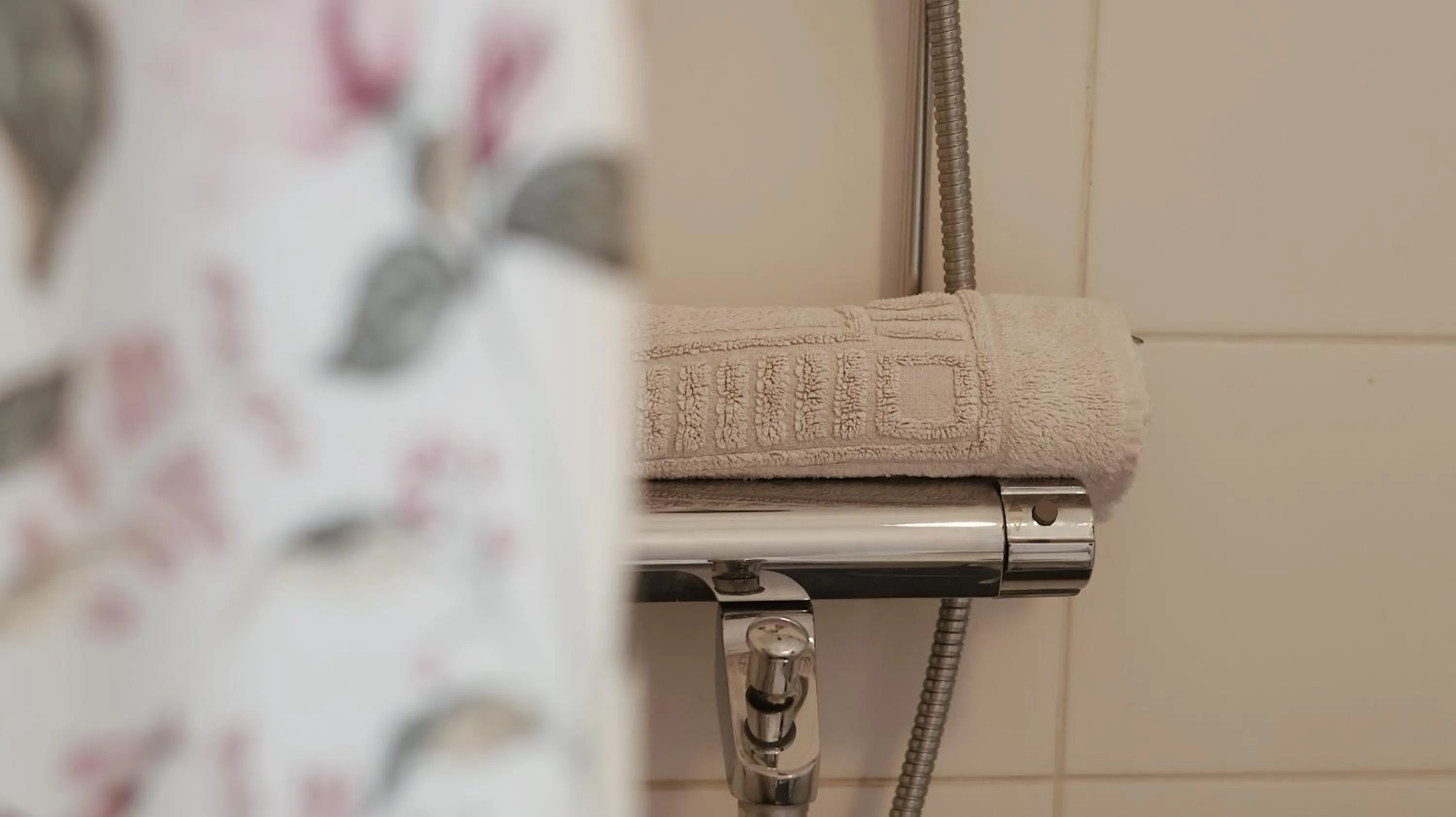 Shower in Huoneistohotelli Marja