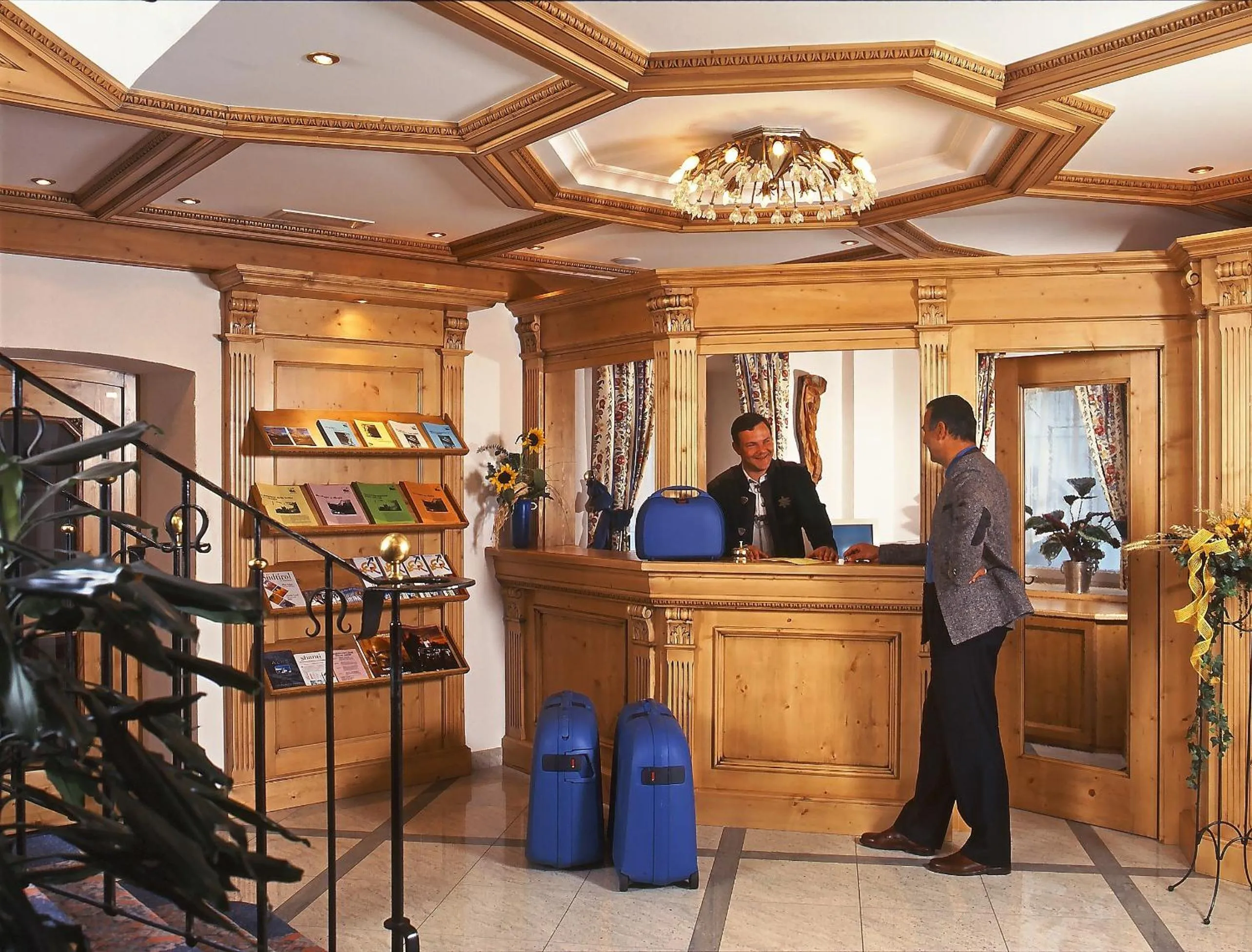 Lobby or reception in Hotel zum Wolf