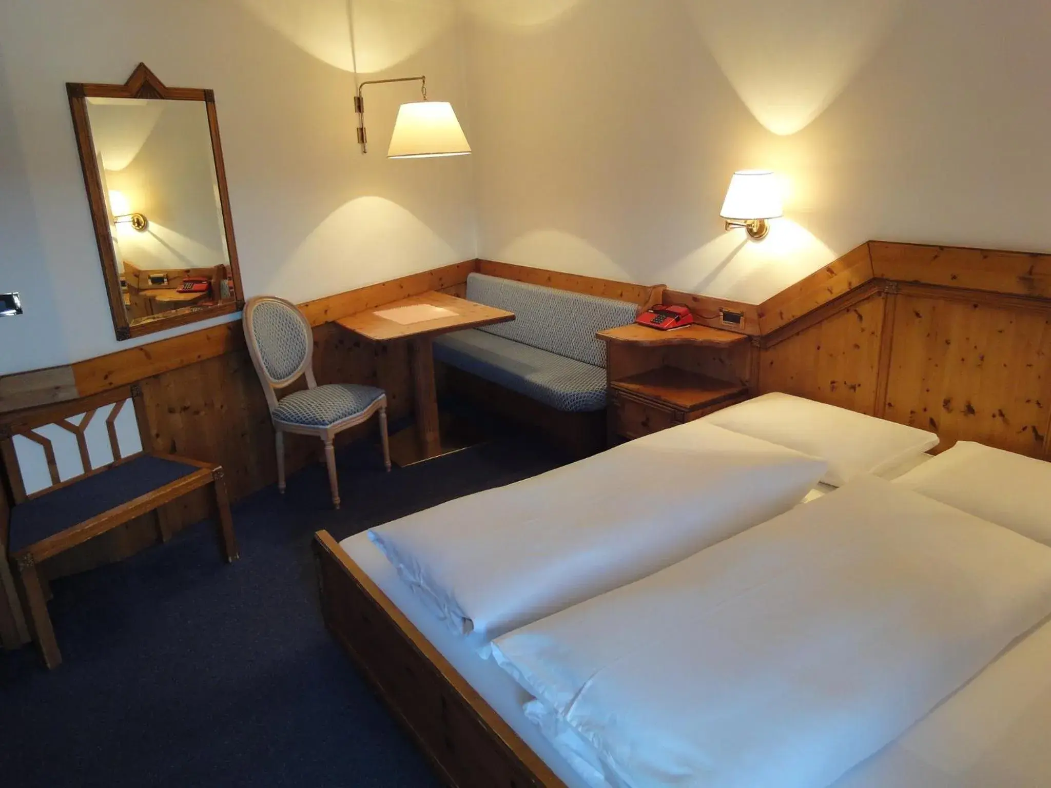 Standard Double Room with Balcony in Hotel zum Wolf Standard Double Room with Balcony in Hotel zum Wolf