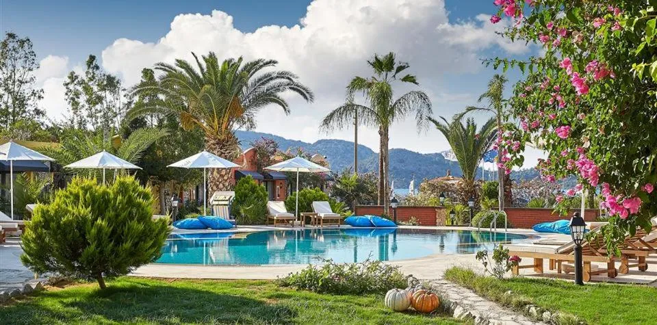 Spring in Fİ Light Solto Boutique Beach Hotel