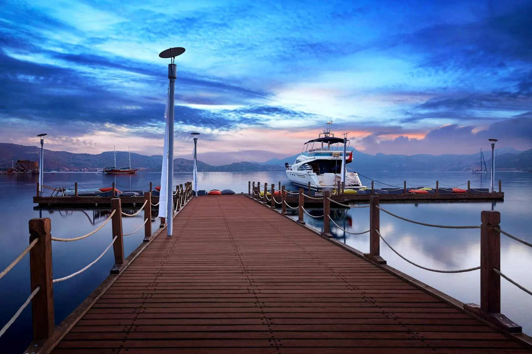 Restaurant/places to eat in Fİ Light Solto Boutique Beach Hotel