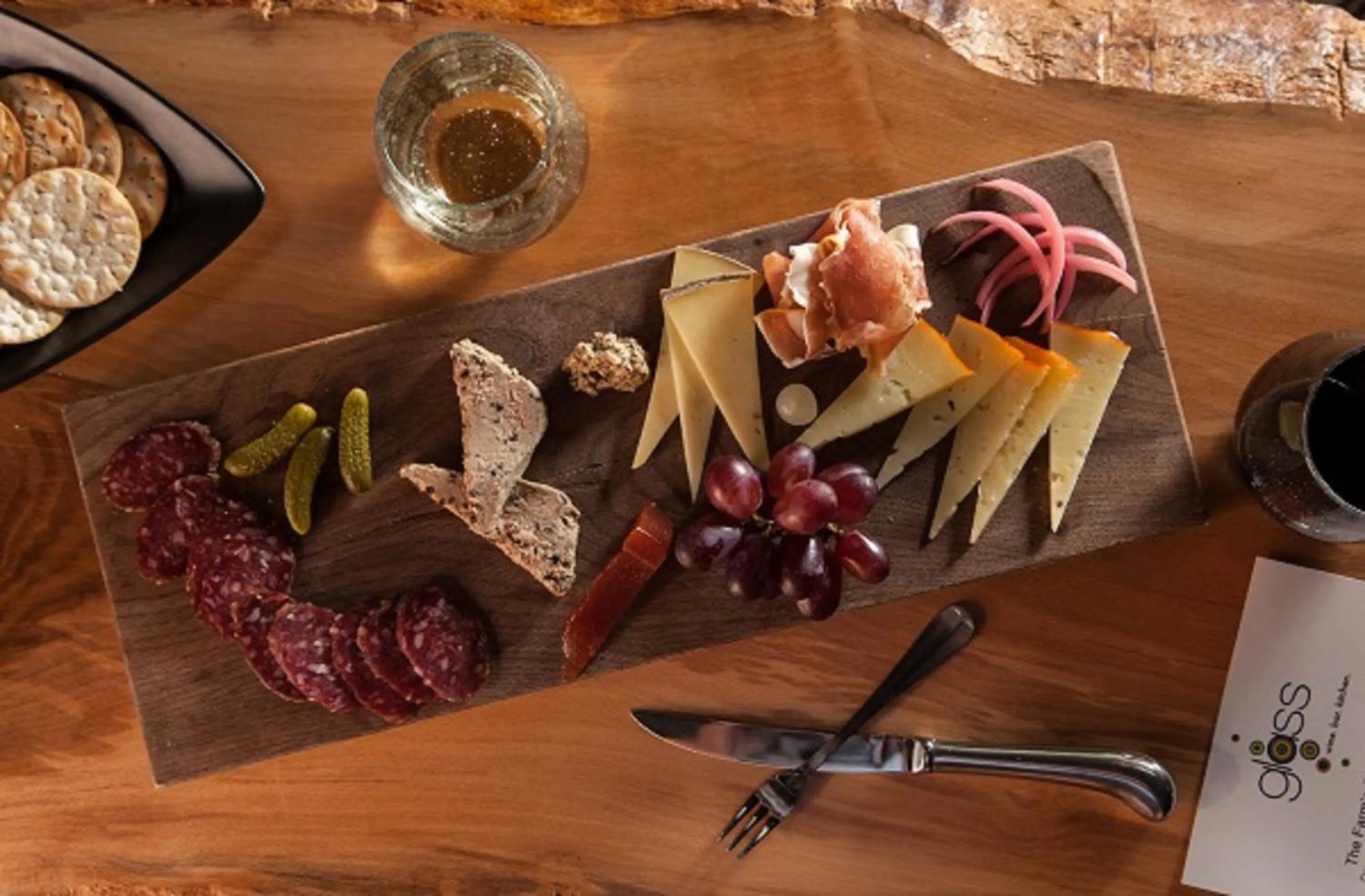 Restaurant/places to eat in Ledges Hotel