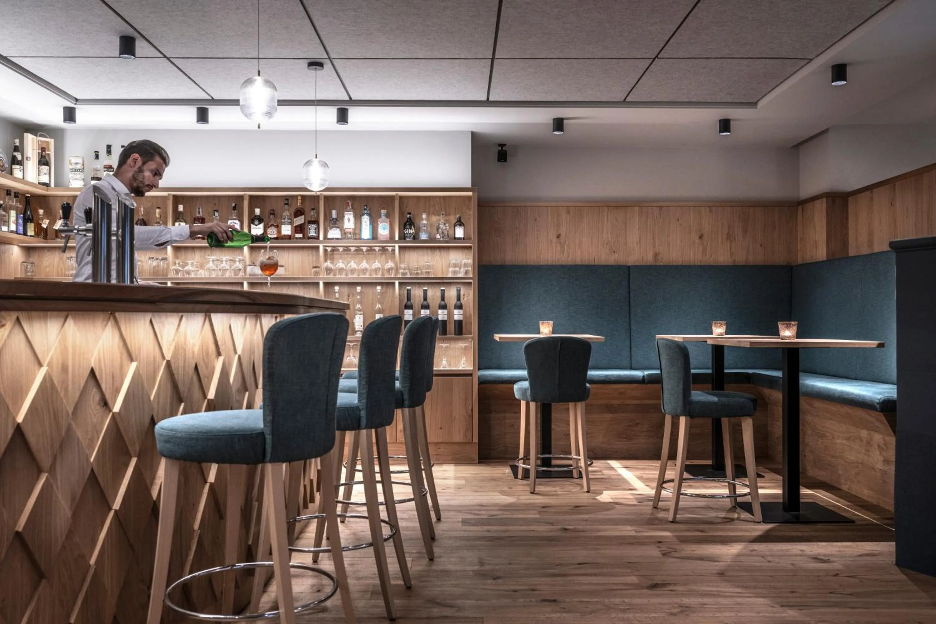 Lounge or bar in Hotel Alpenroyal