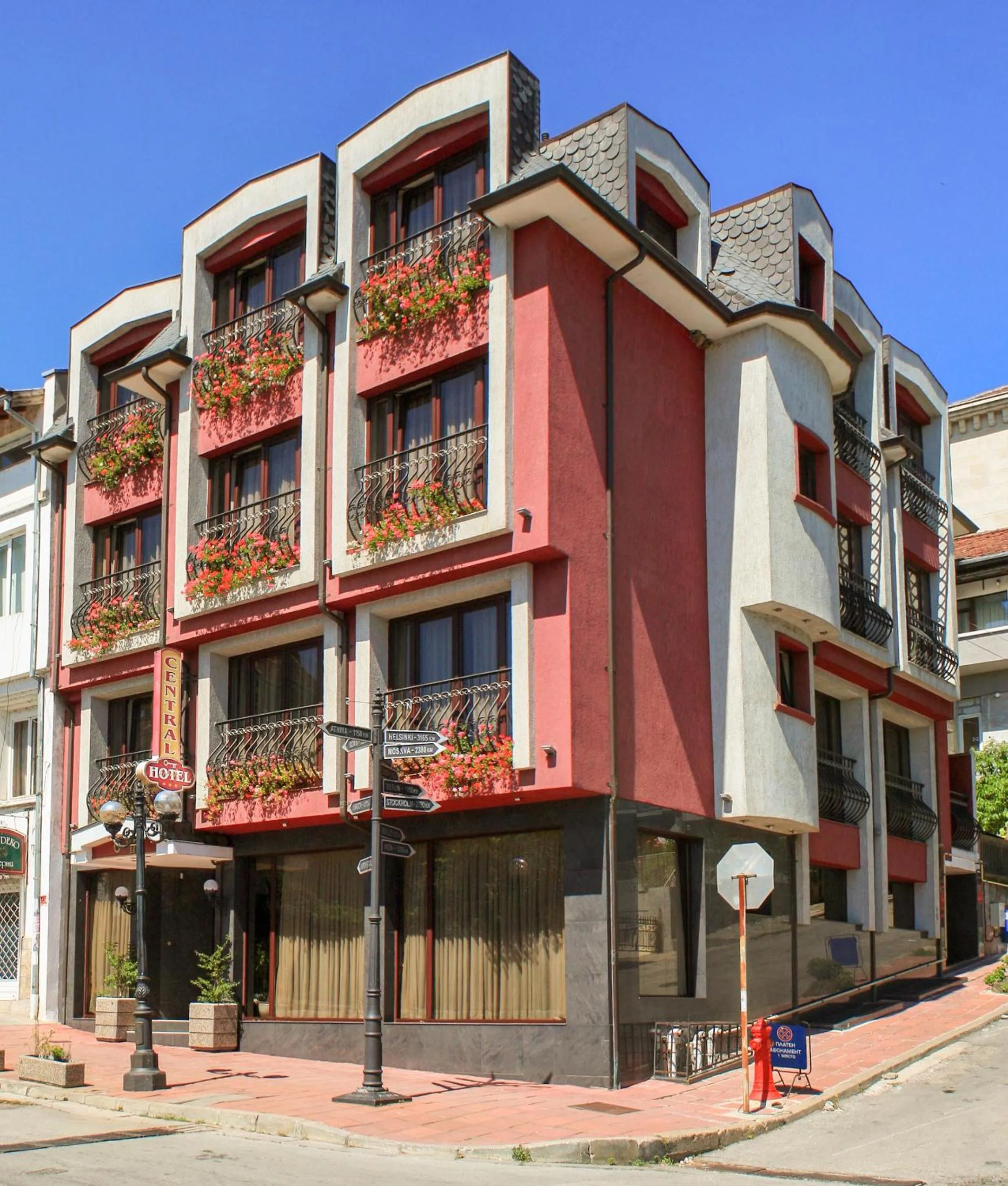 Facade/entrance in Hotel Central