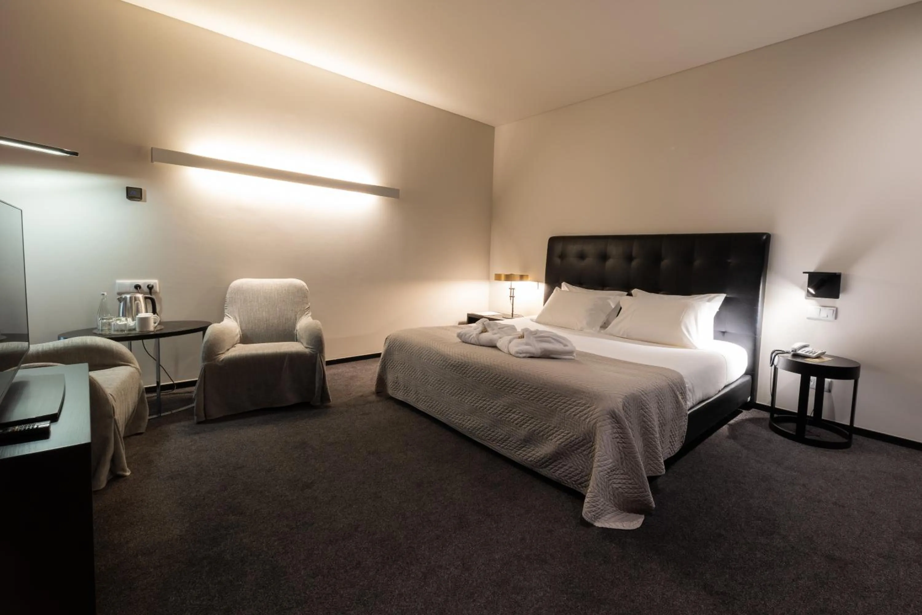 Bedroom, Bed in Axis Viana Business & SPA Hotel