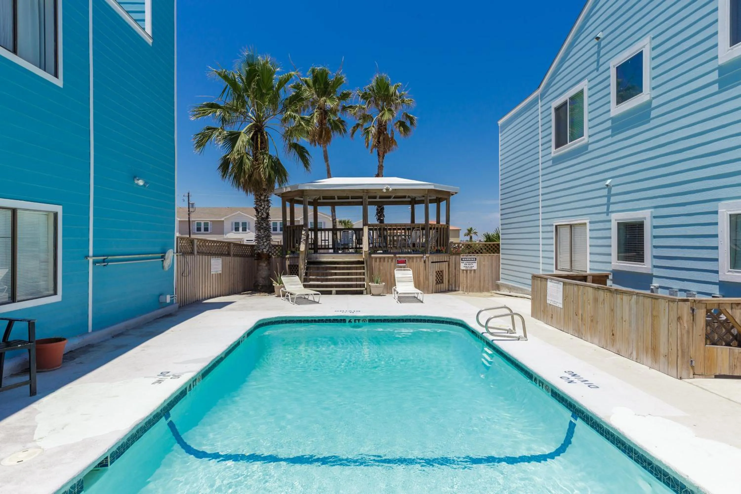Swimming pool in Charming family condo - walking distance to beach by Mustang Island, Sleeps Four, 2025 Traveler Award