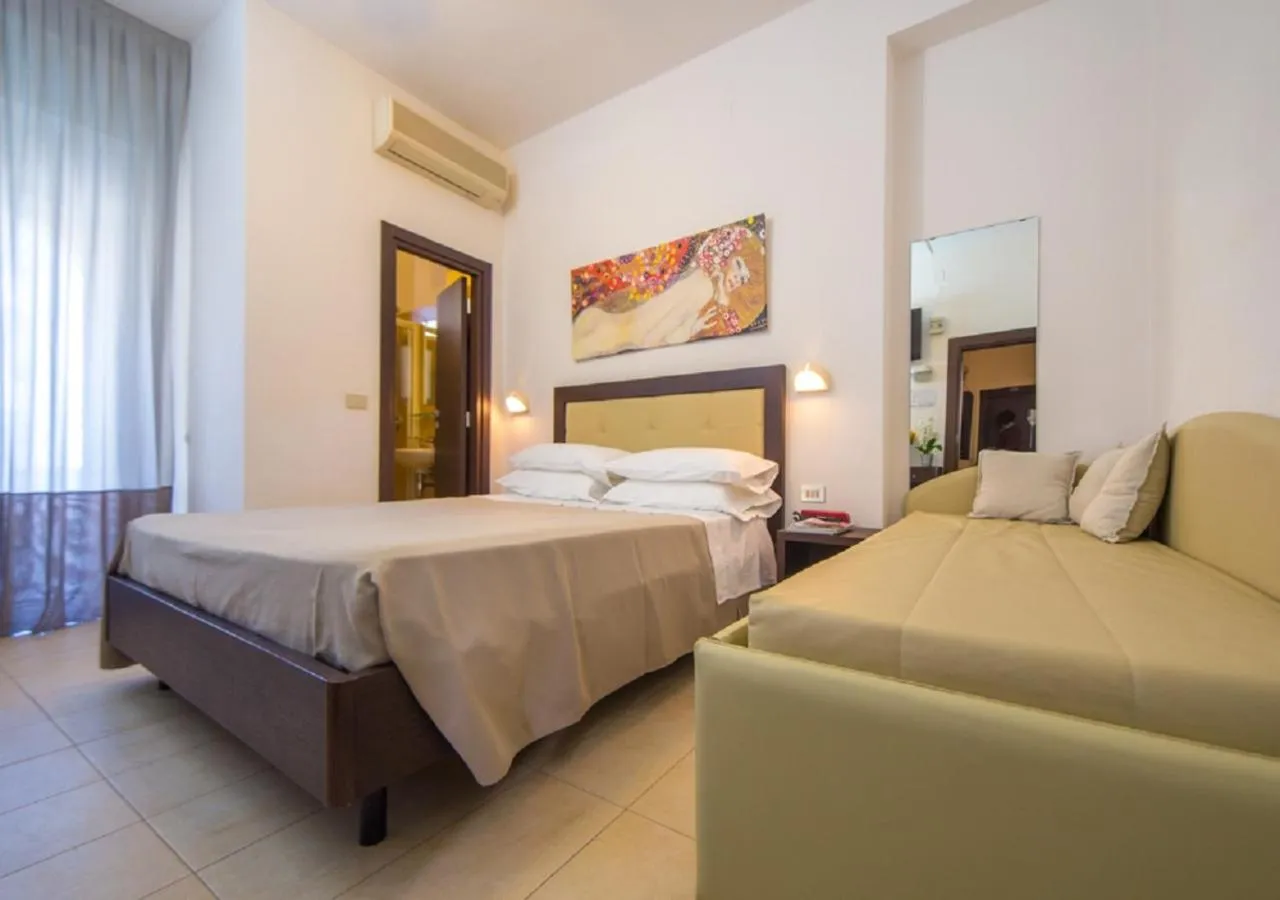 Bedroom, Bed in Mediterraneo Hotel & Suites