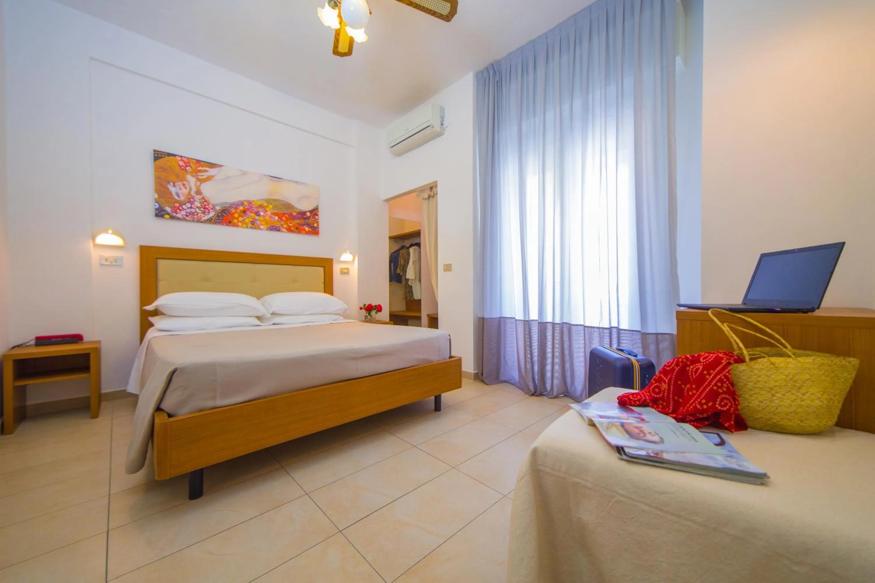 Bed in Mediterraneo Hotel & Suites