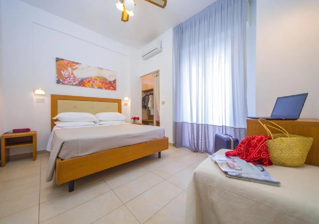 Bedroom, Bed in Mediterraneo Hotel & Suites