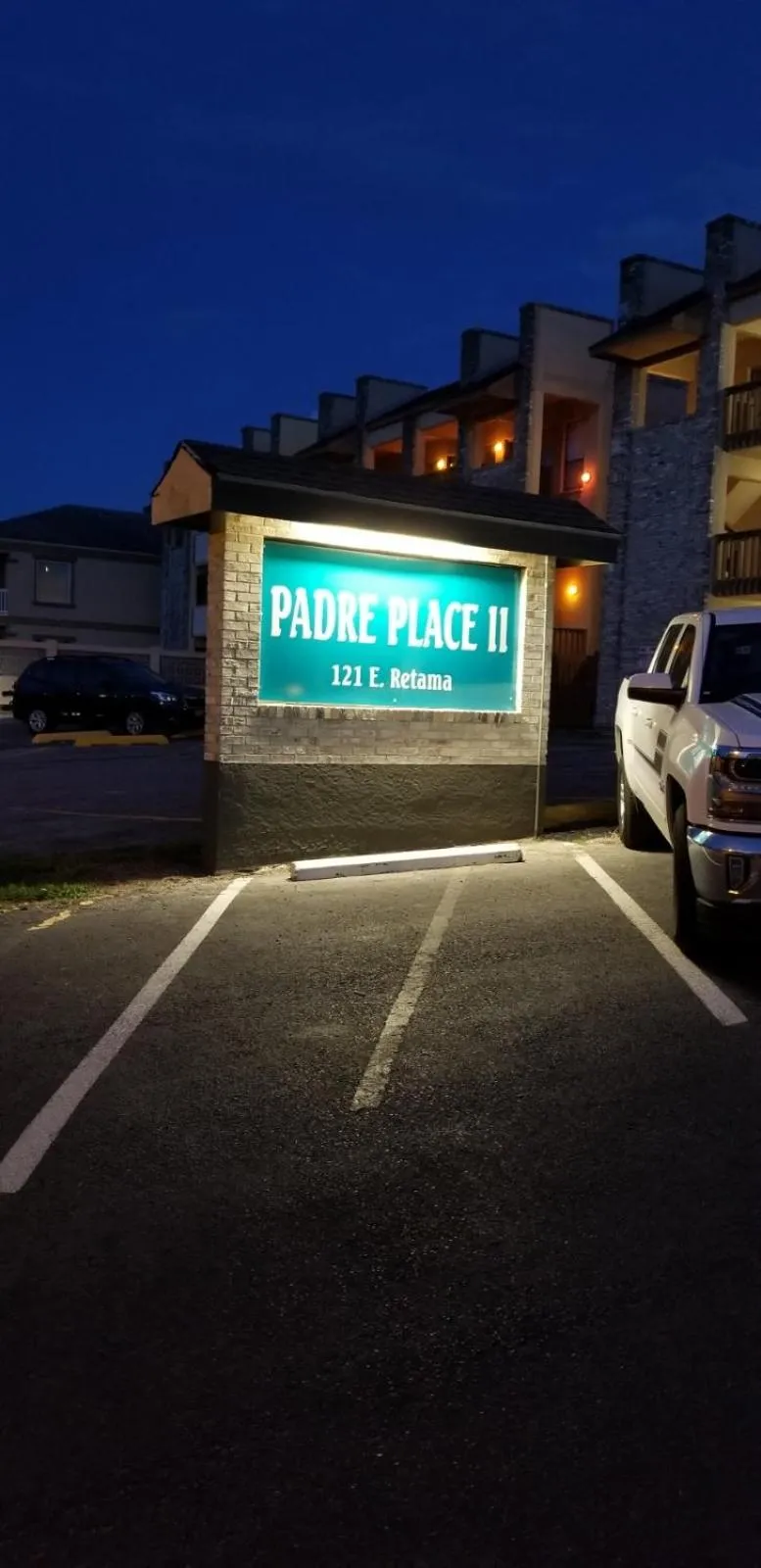 Property building in Charming SPI family condo - walking distance to the beach, Sleeps 6, Third Floor, 2025 Traveler Award