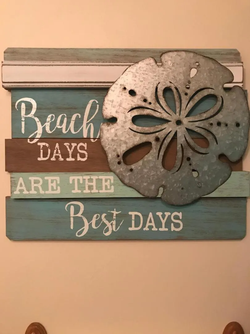 Decorative detail in Charming SPI family condo - walking distance to the beach, Sleeps 6, Third Floor, 2025 Traveler Award