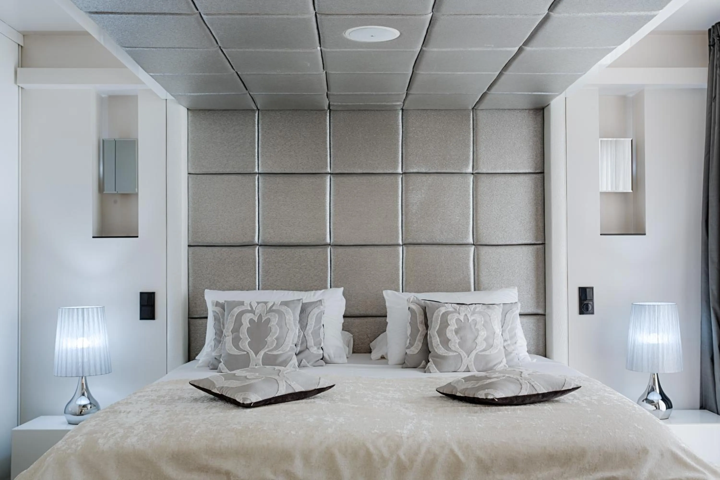 Bed in Damianii Luxury Boutique Hotel & Spa