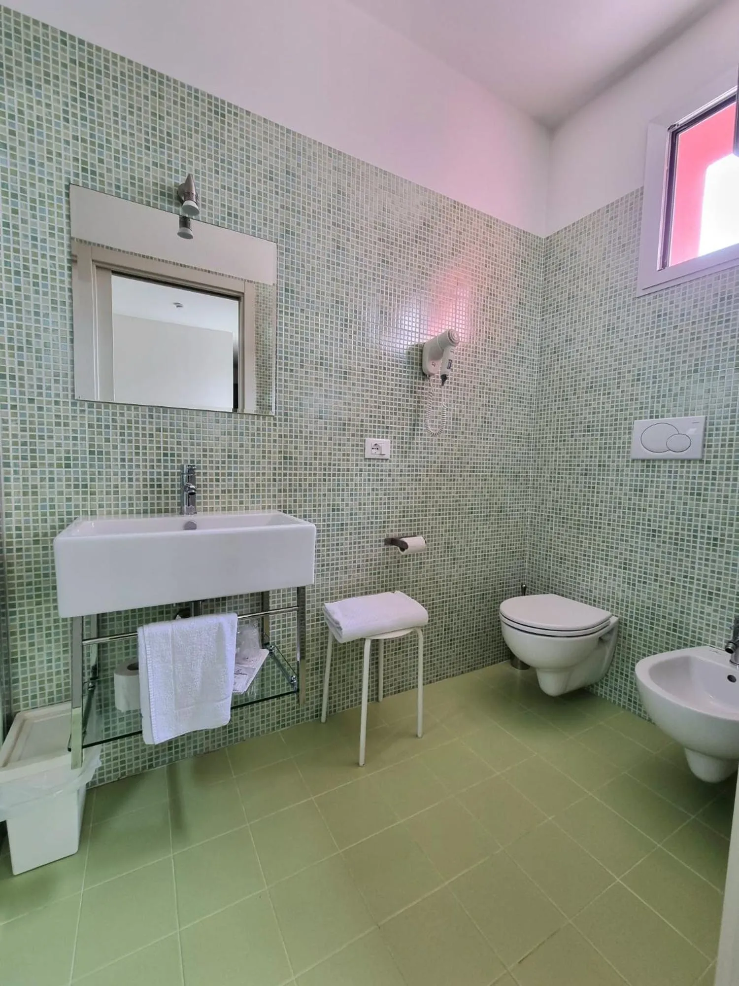 Shower in Hotel Morena