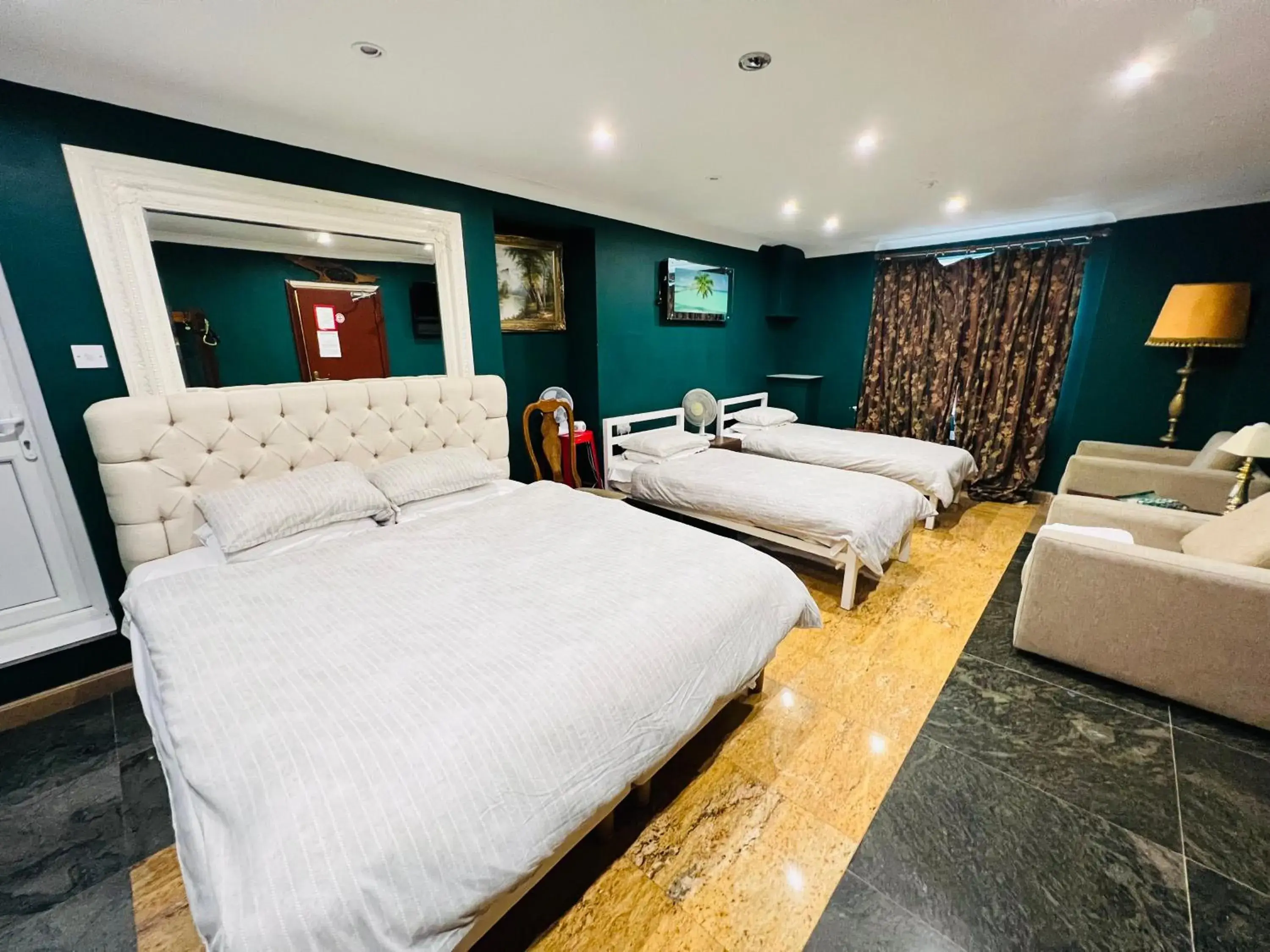 Deluxe Family Suite in Aron Guest House Deluxe Family Suite in Aron Guest House