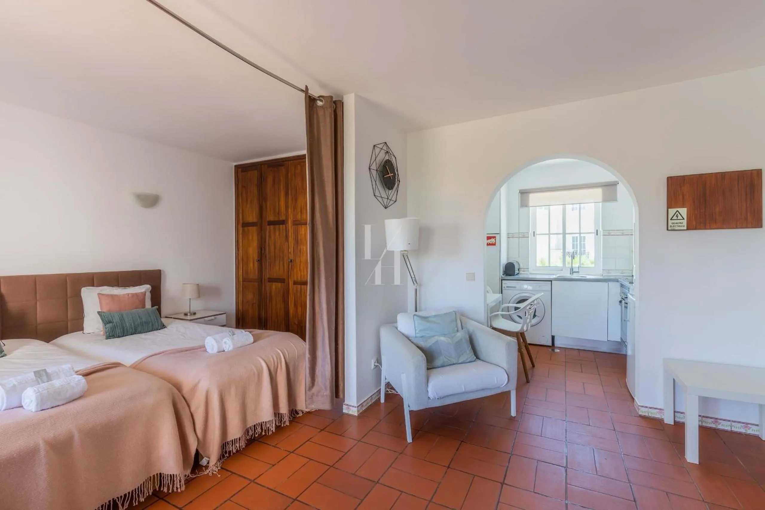 Bed in Old Village & Prestige