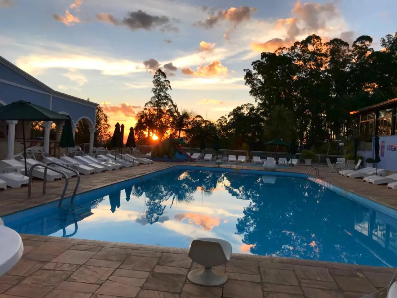 Swimming pool in Hotel Akropolis