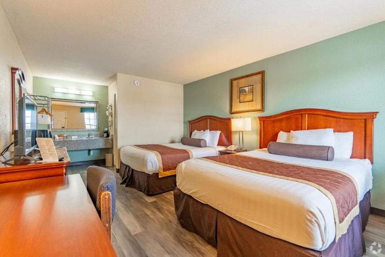 Bedroom, Bed in Key West Inn - Tunica Resort