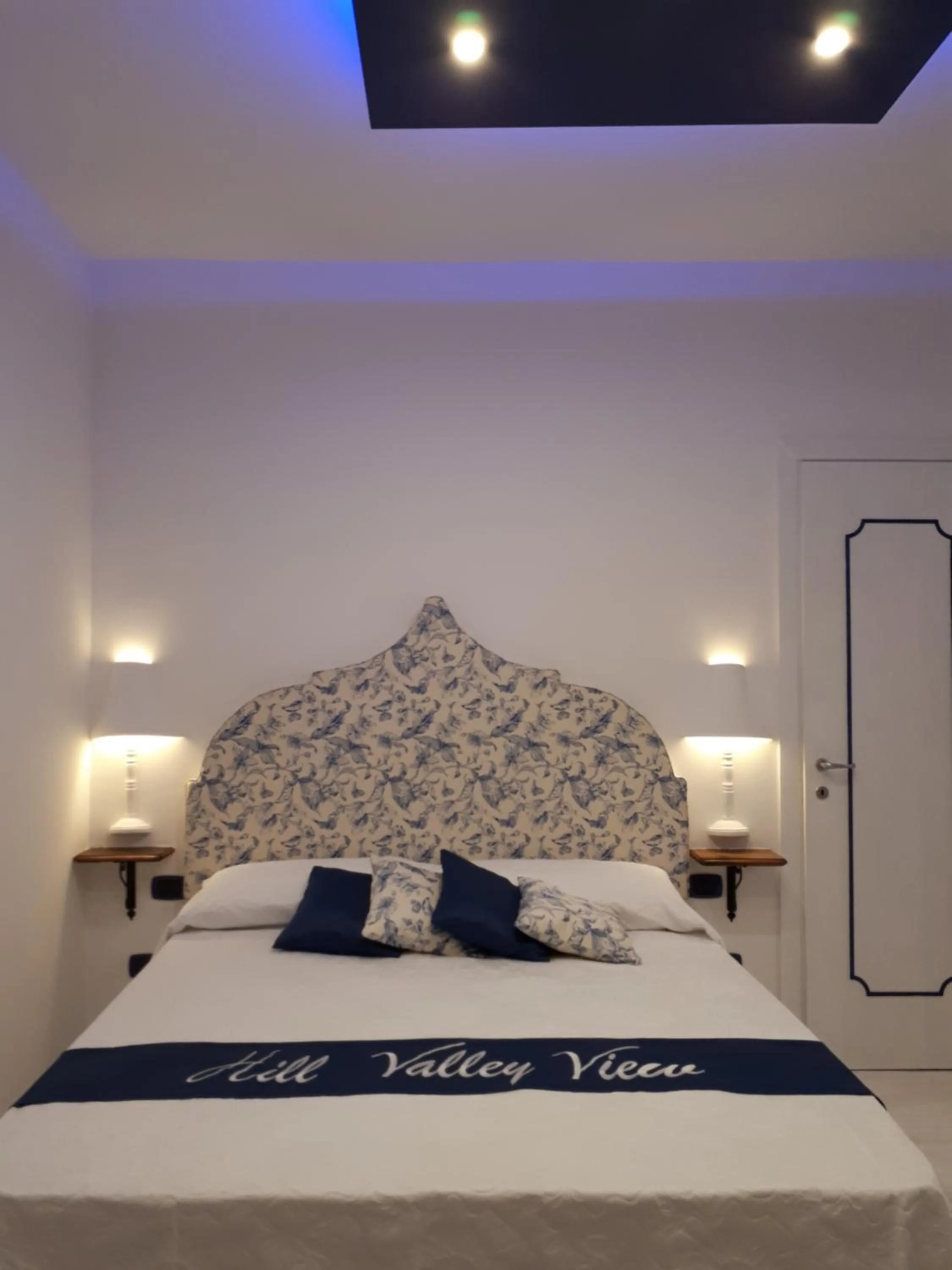 Bed in Hill Valley View