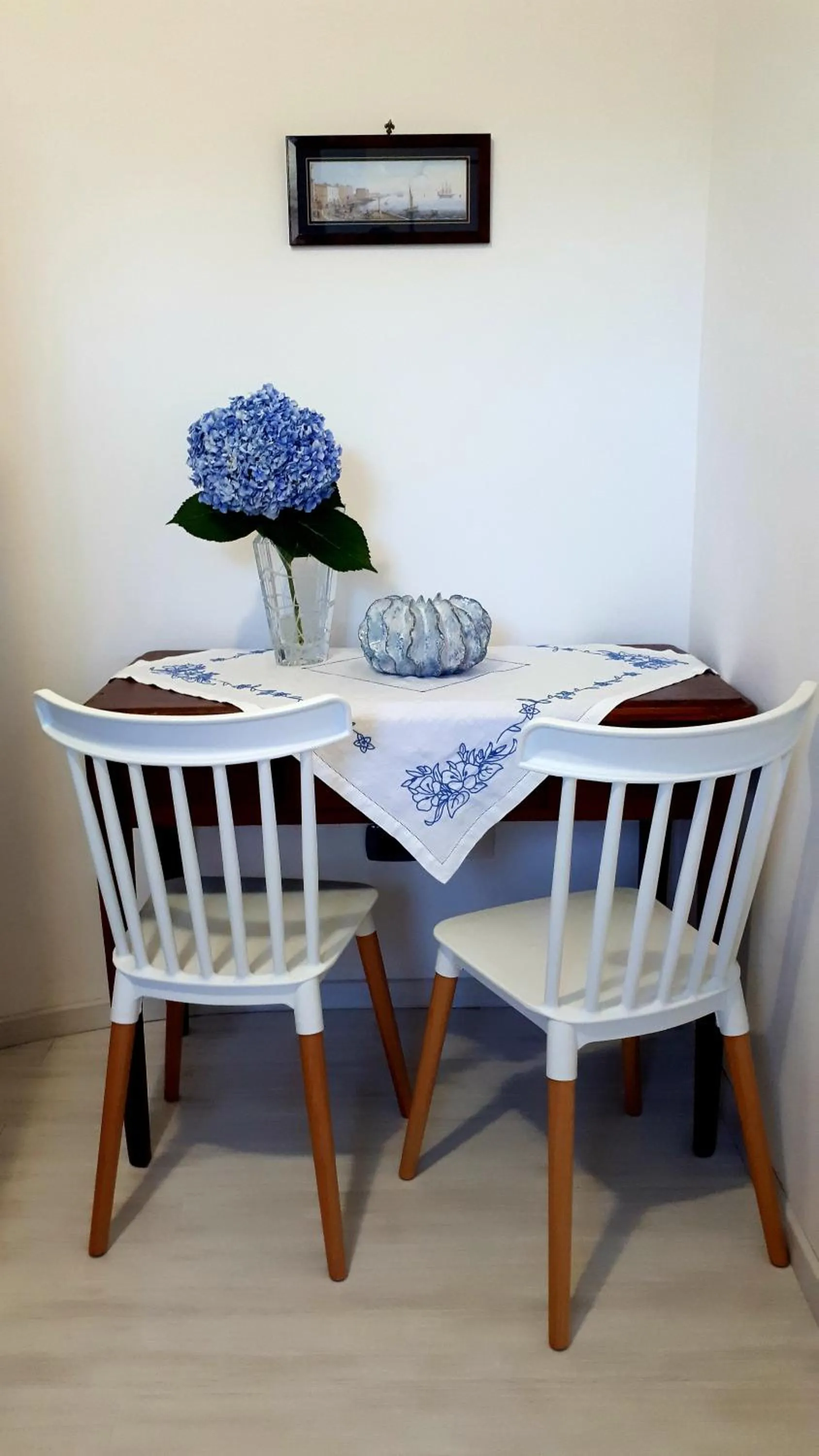 Decorative detail in Hill Valley View