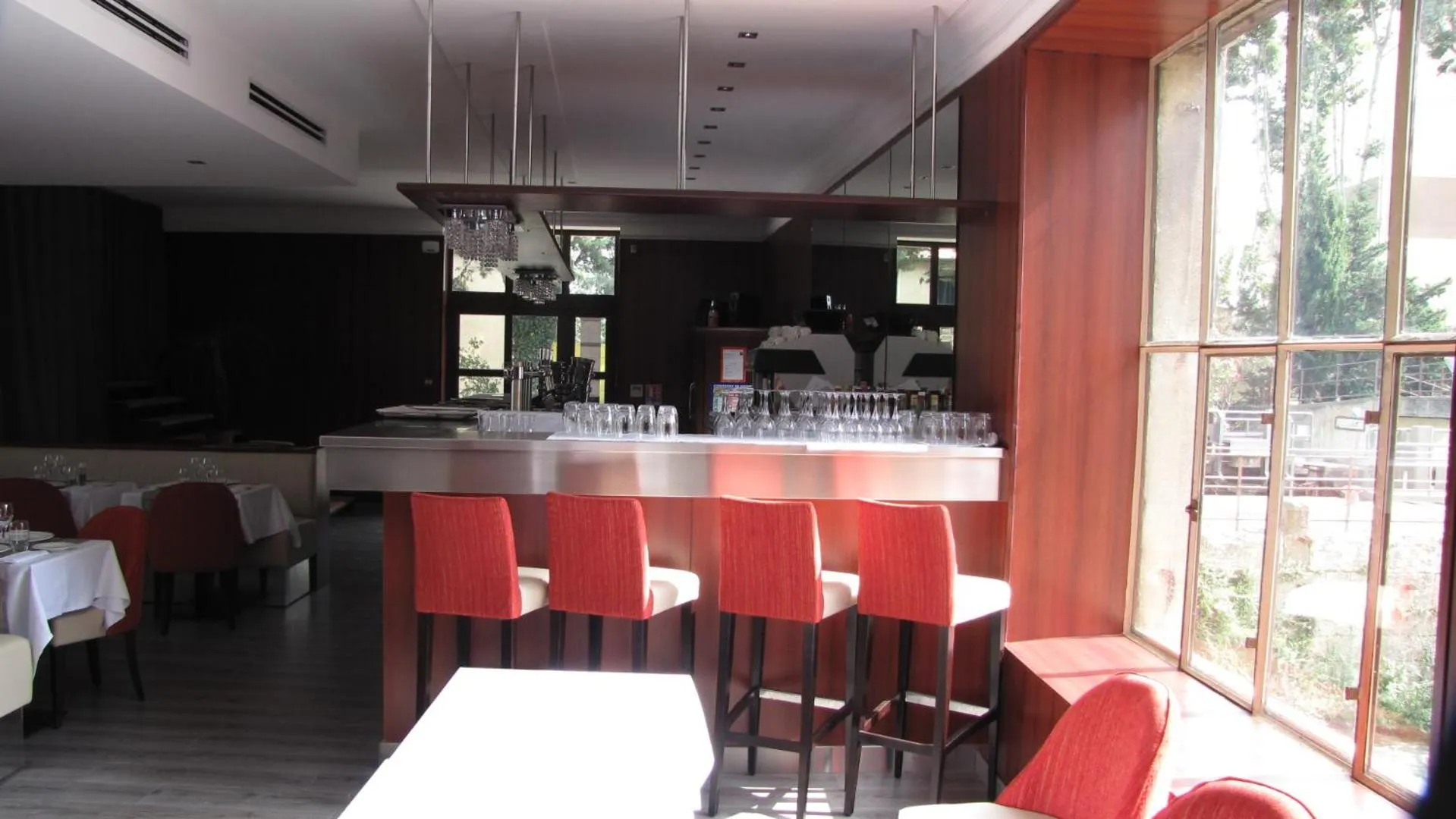 Lounge or bar in Ile du Gua Suites