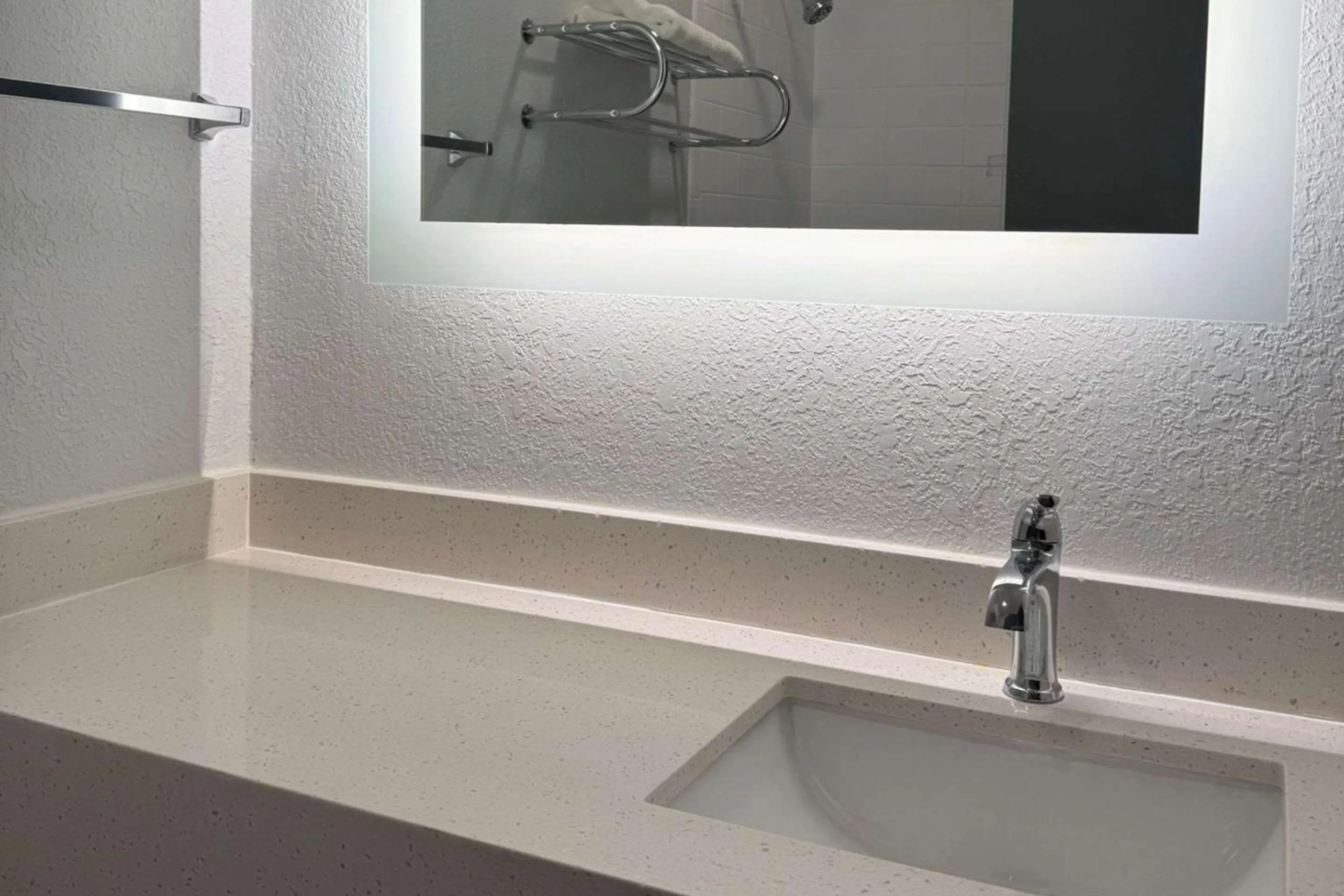 Bathroom in Suburban Studios Fairborn - Dayton