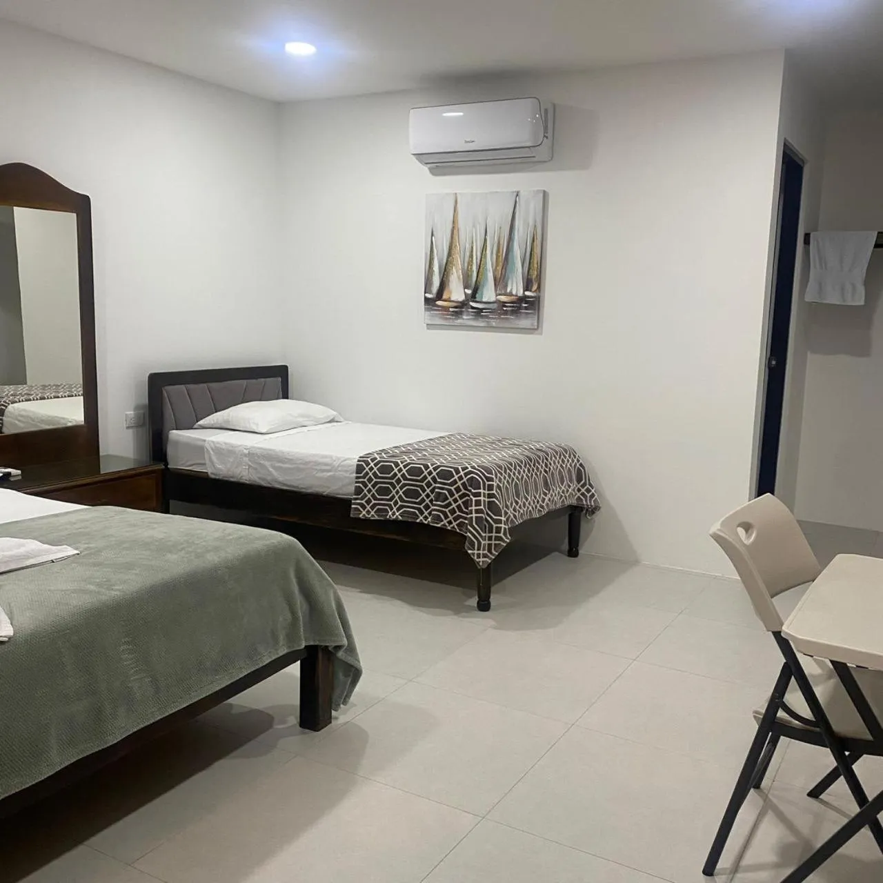 Bed in Hotel Naralit