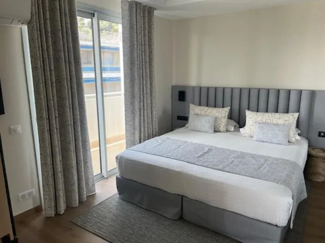 Bedroom, Bed in Résidence Carlton - Rénovée avec Piscine