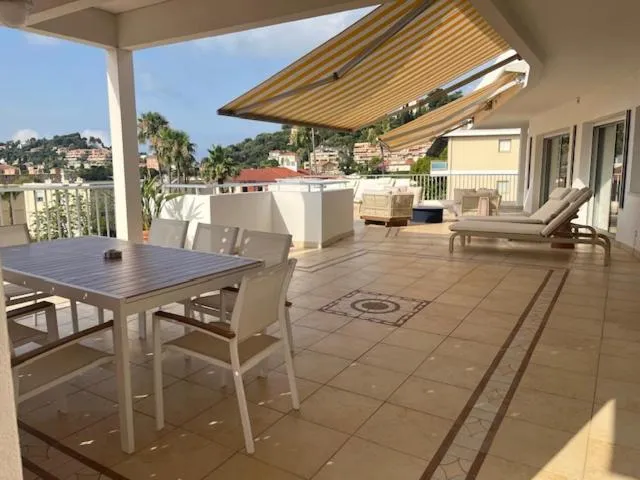 Patio in Résidence Carlton - Rénovée avec Piscine