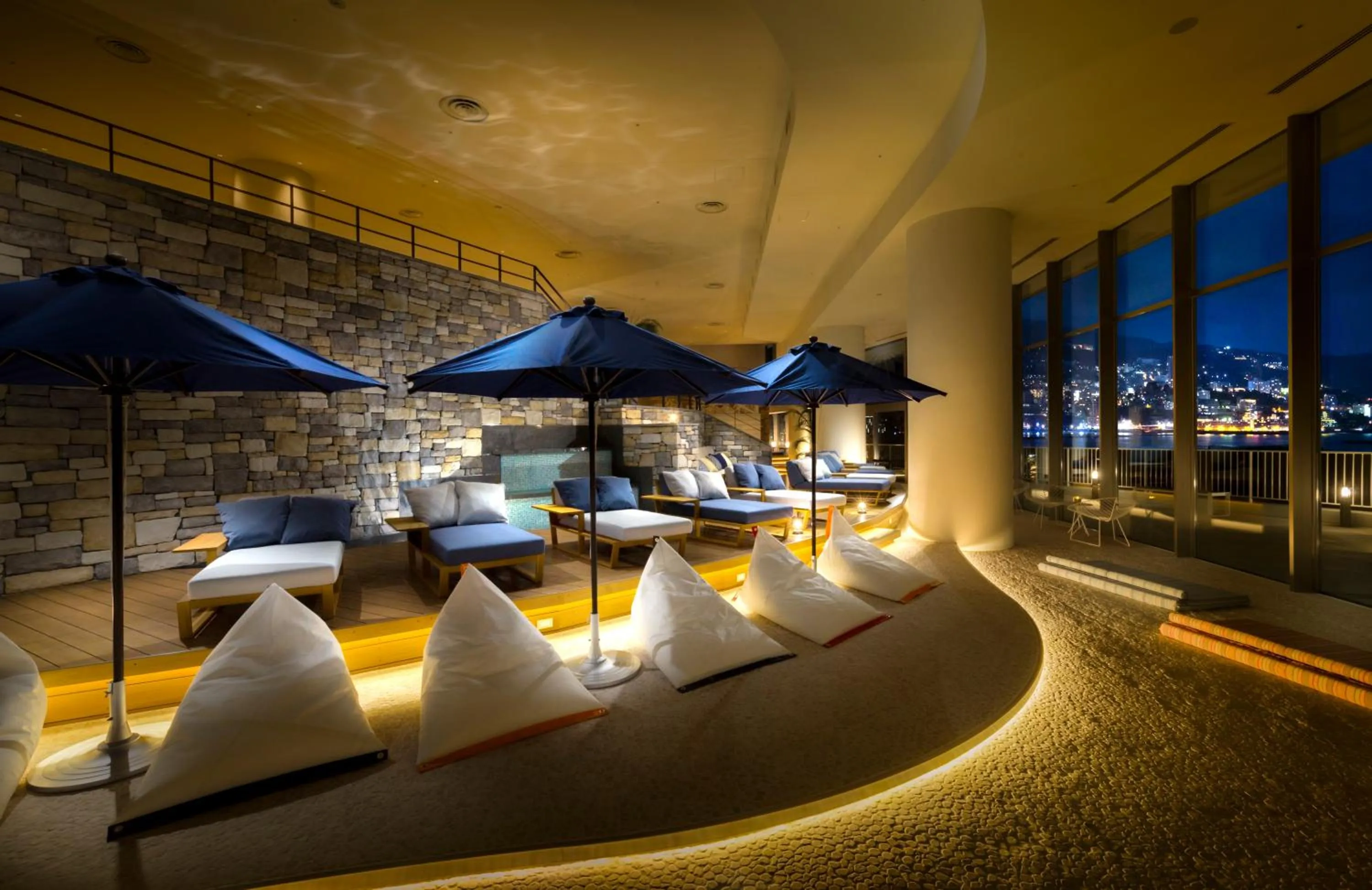 On-site shops in Atami Korakuen Hotel