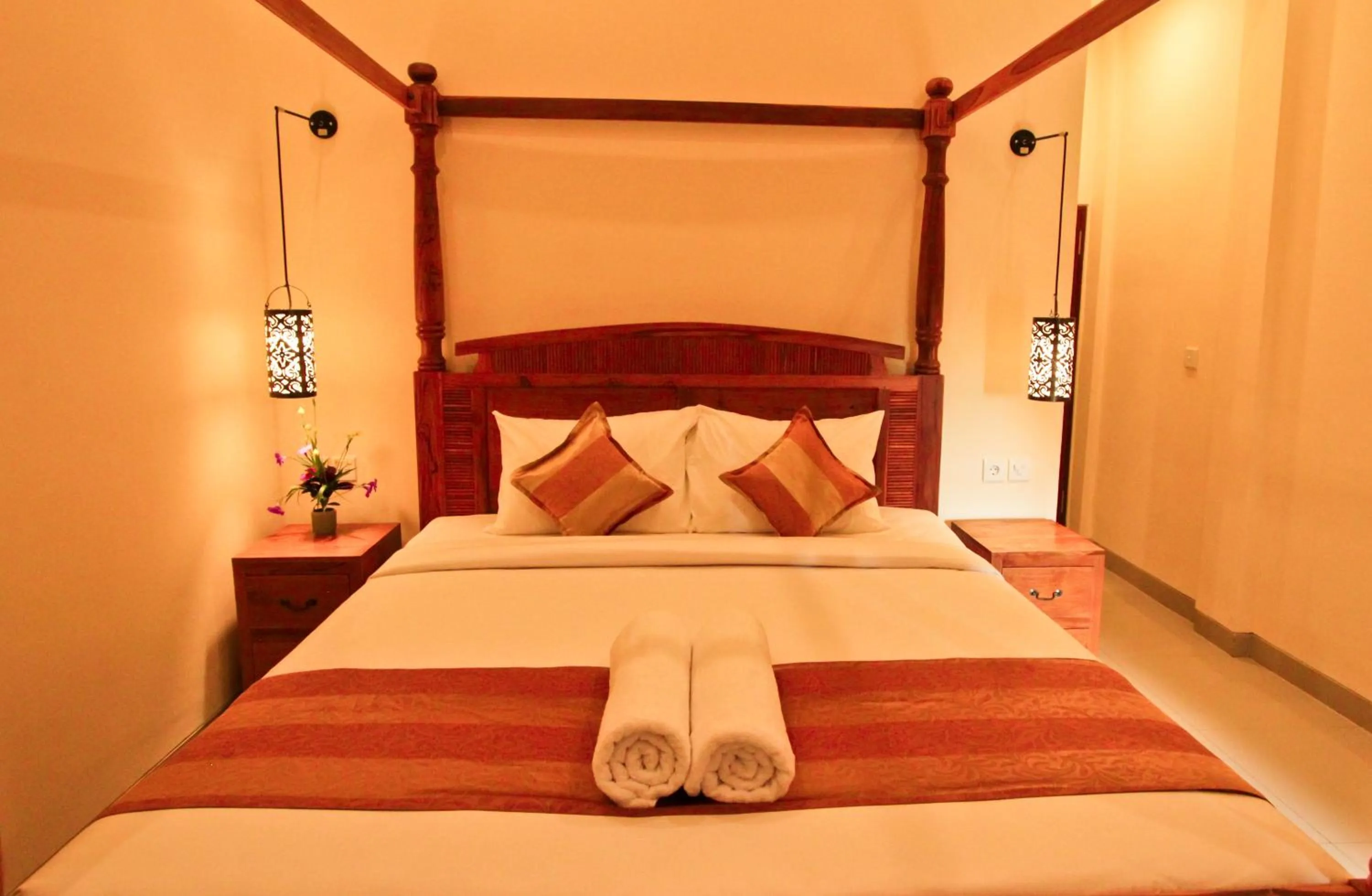 Photo of the whole room, Bed in Awan Bali House
