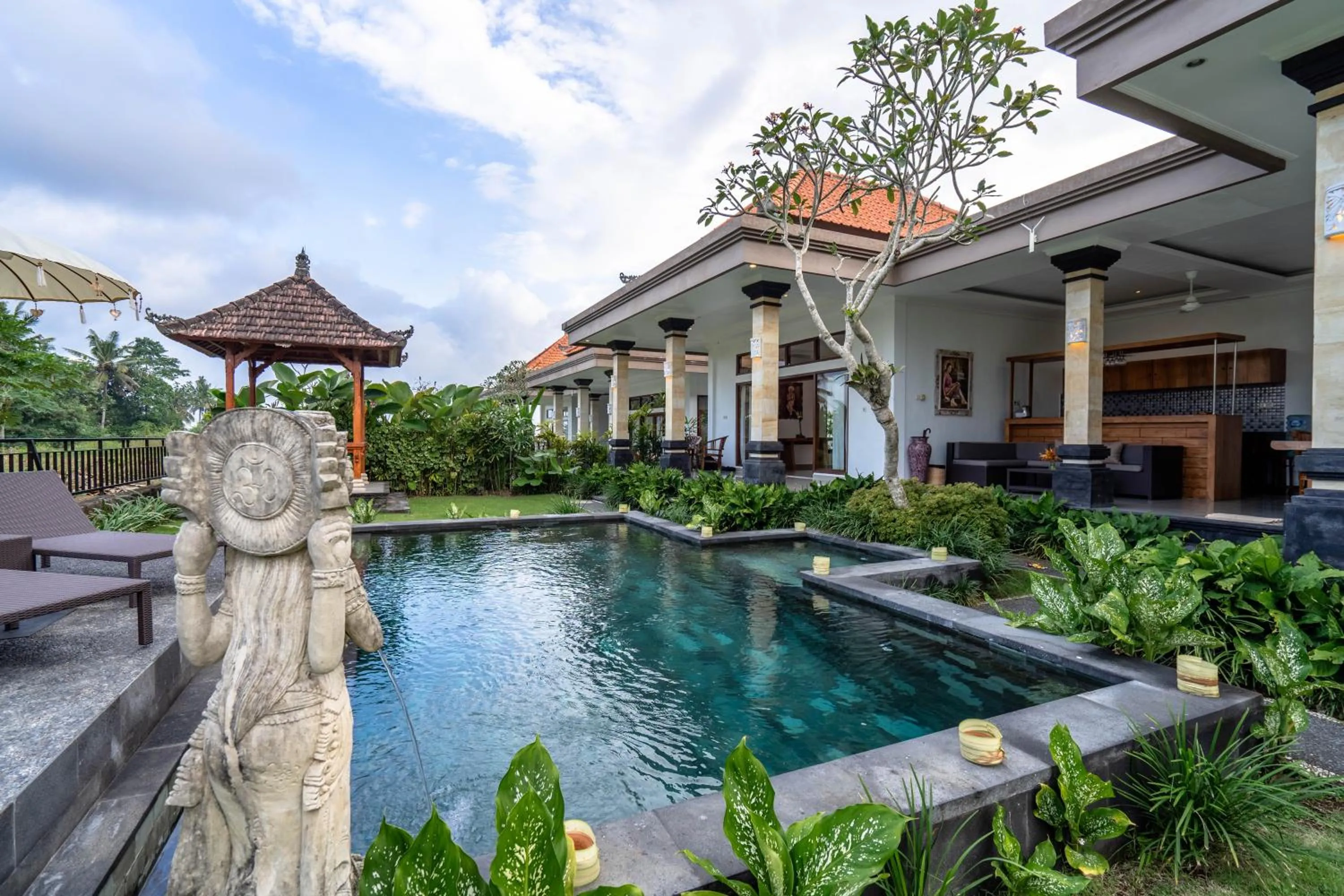 Day in Griya Private Villa