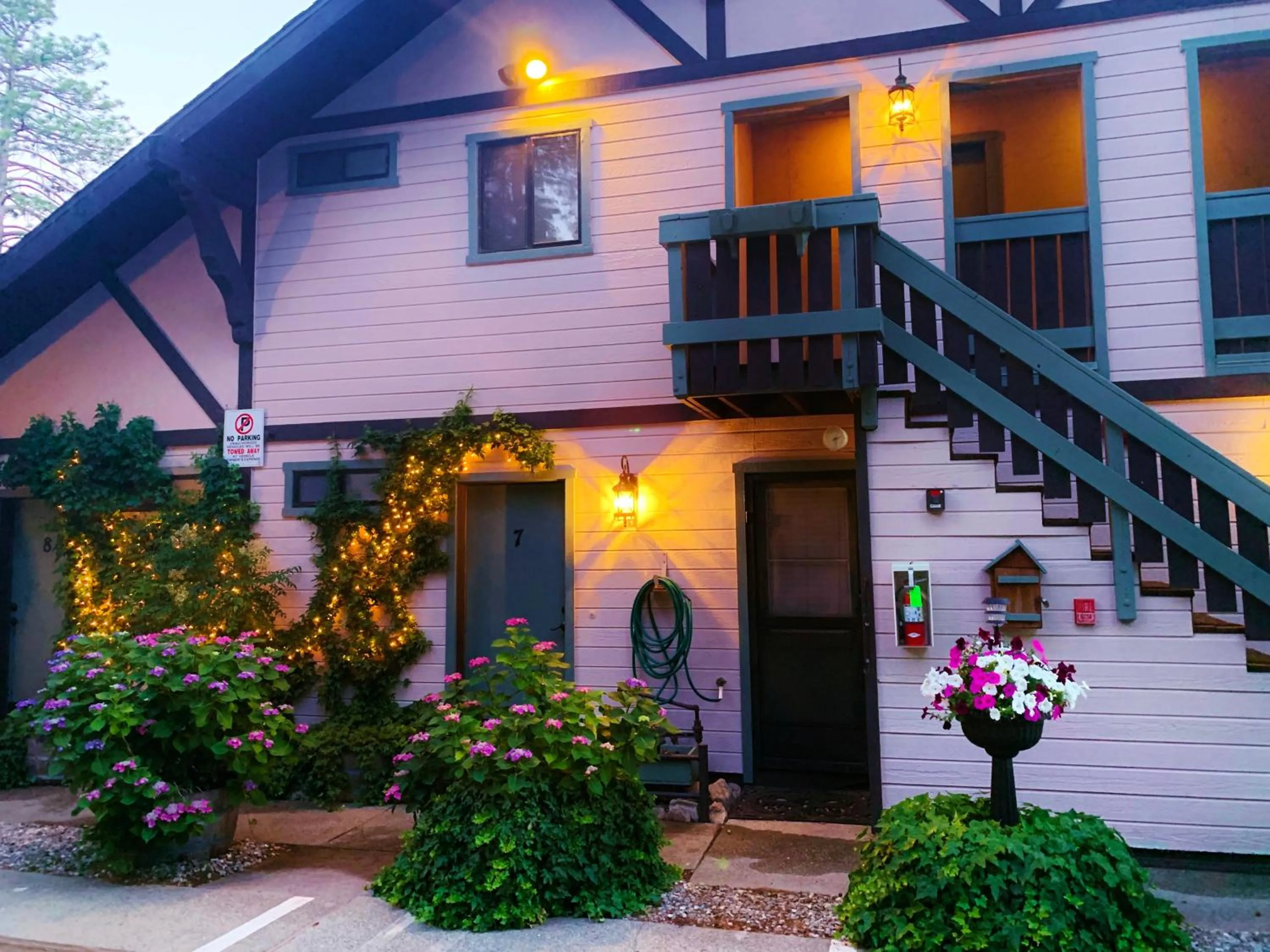 Property building in The North Shore Inn