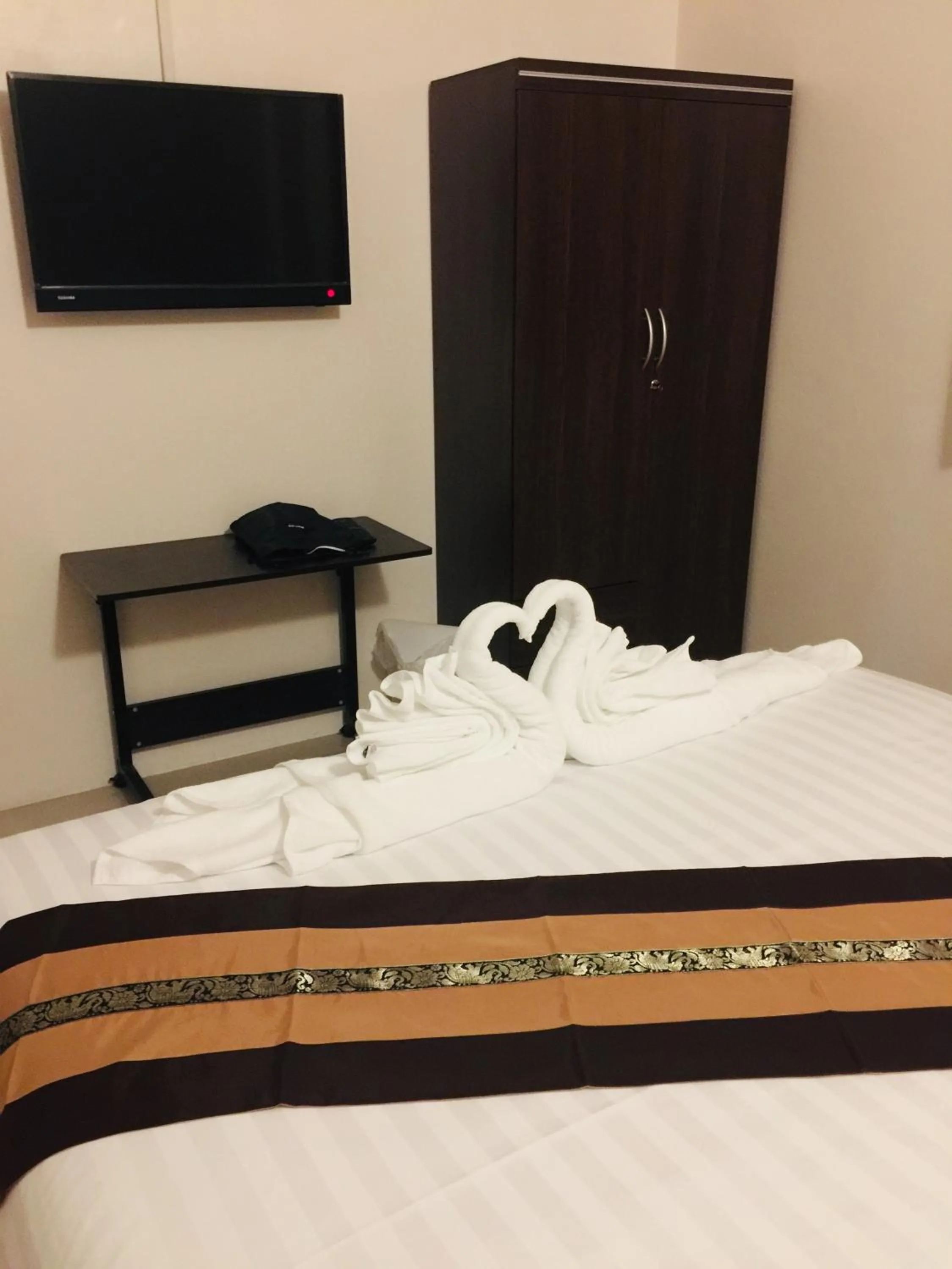 Bed in DE ROSE Hotel Chiang Mai