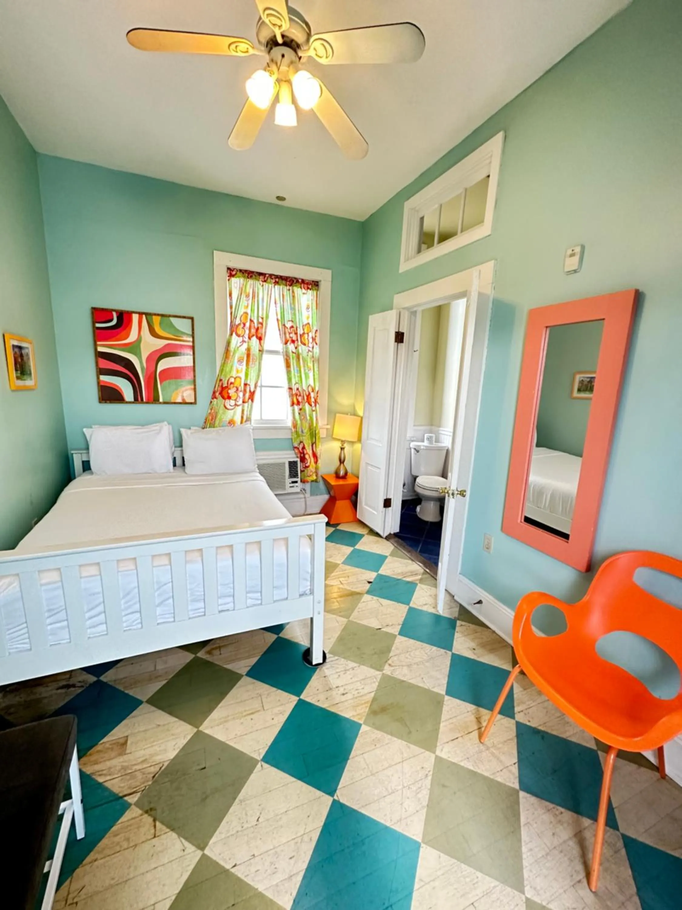 Creole Gardens Guesthouse and Inn