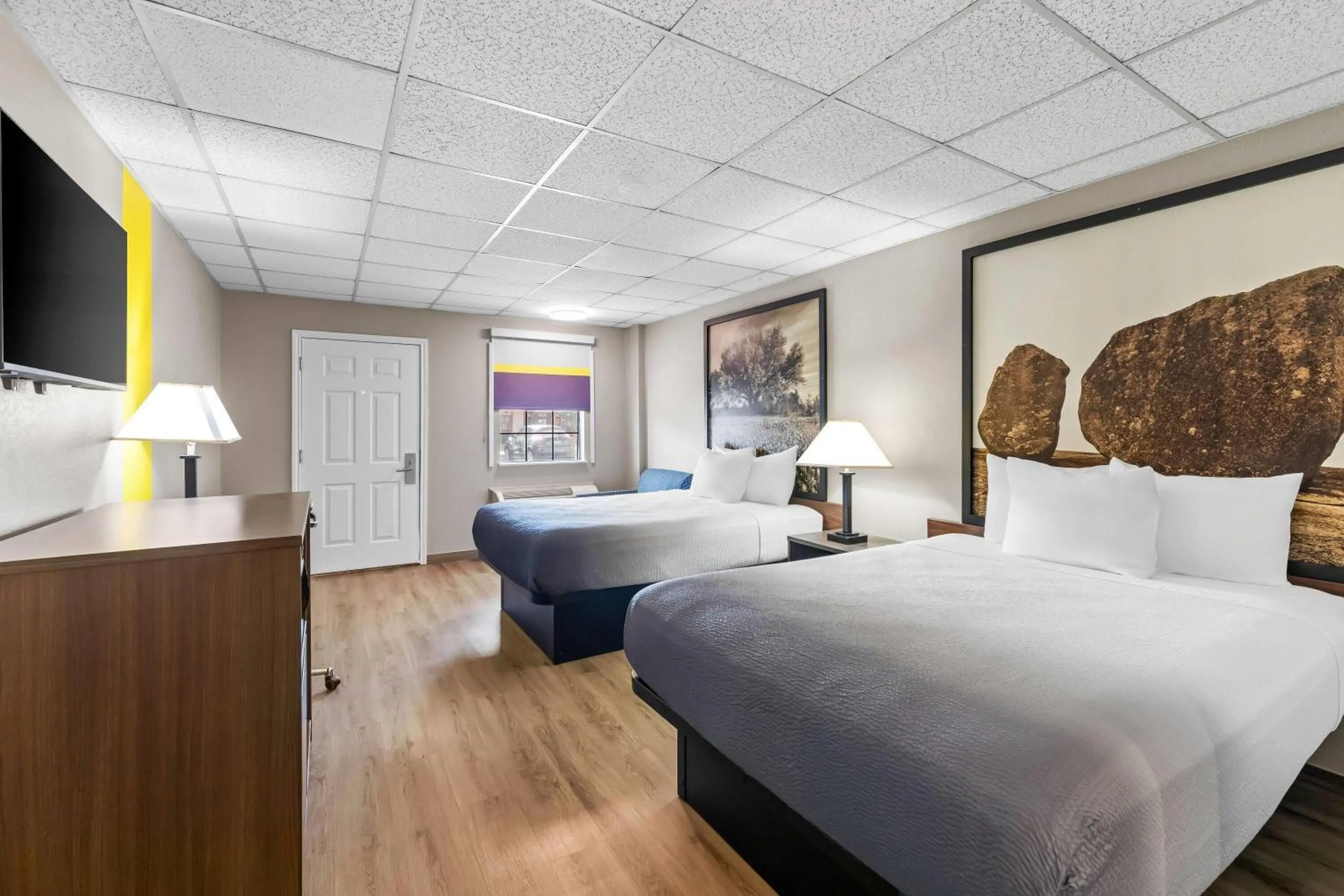 Bed in Super 8 by Wyndham Fredericksburg