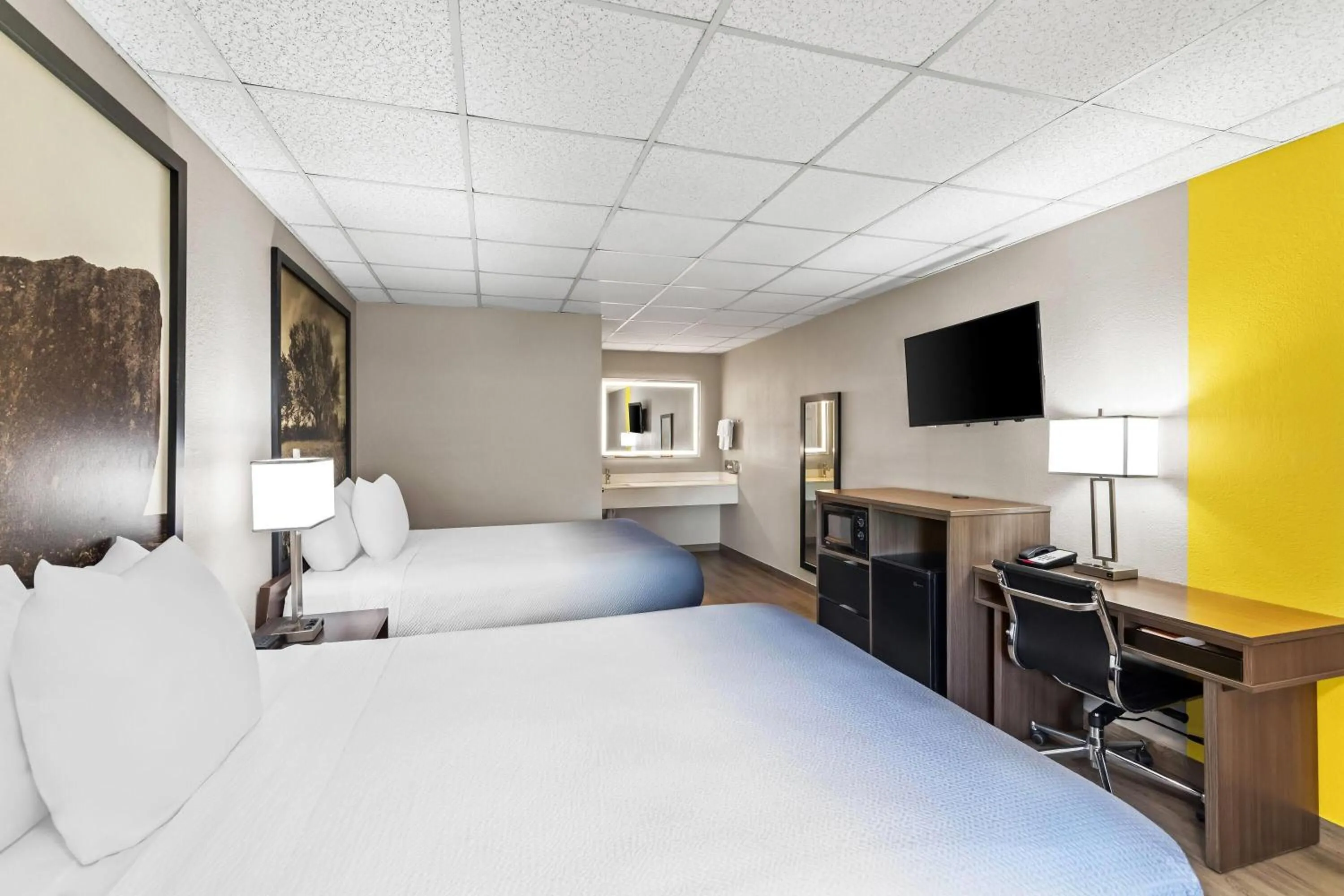 Bed in Super 8 by Wyndham Fredericksburg