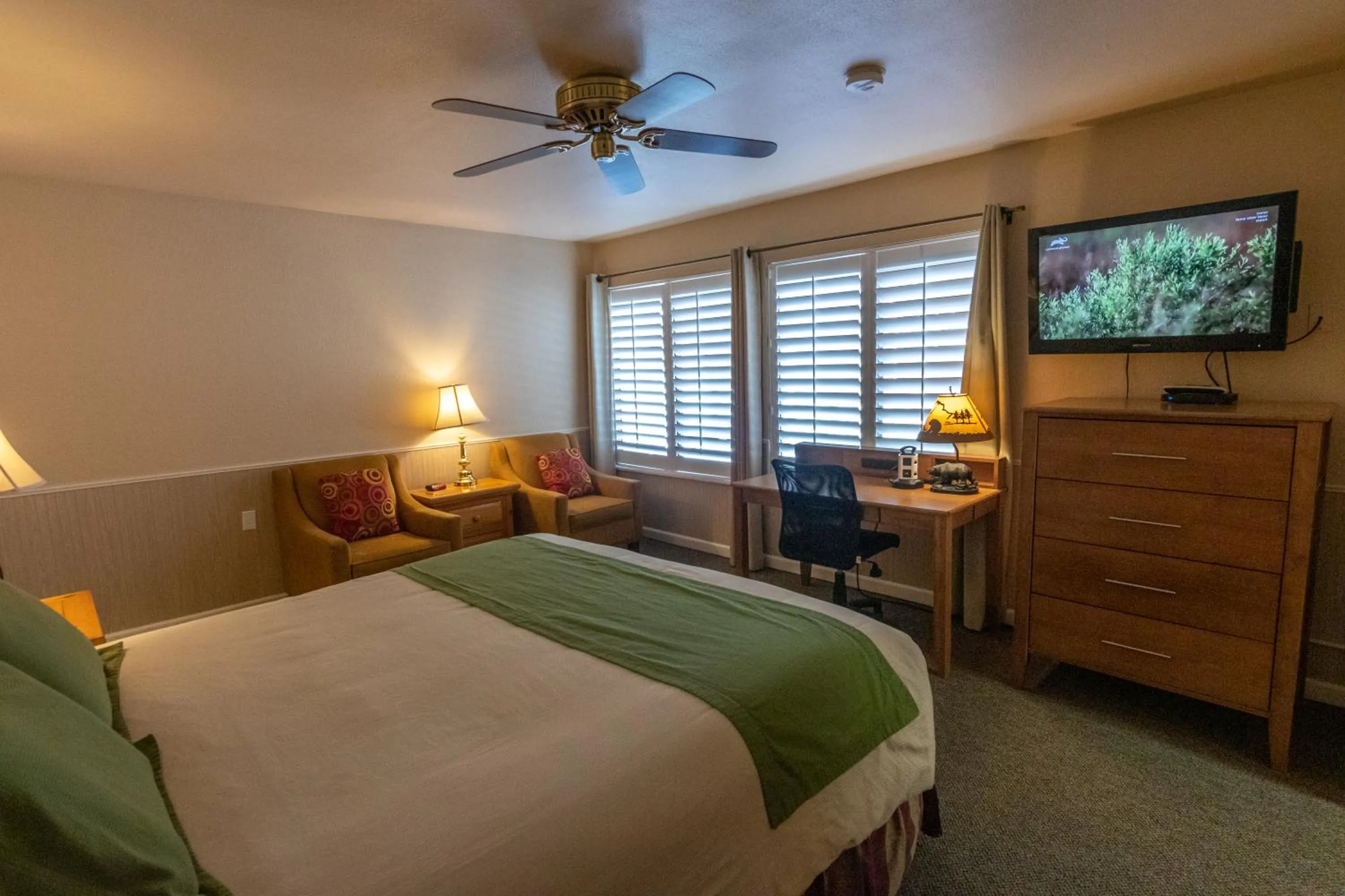 Bed in June Lake Motel