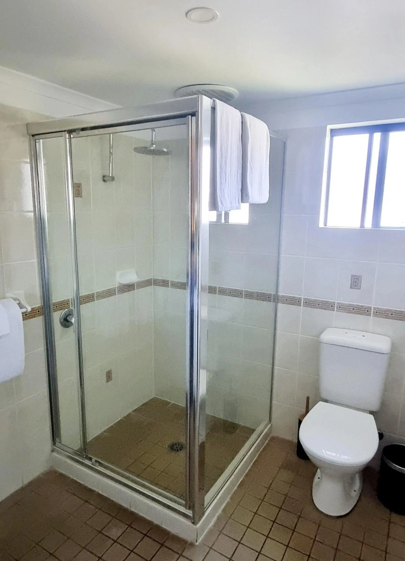 Shower in Hotel Forster