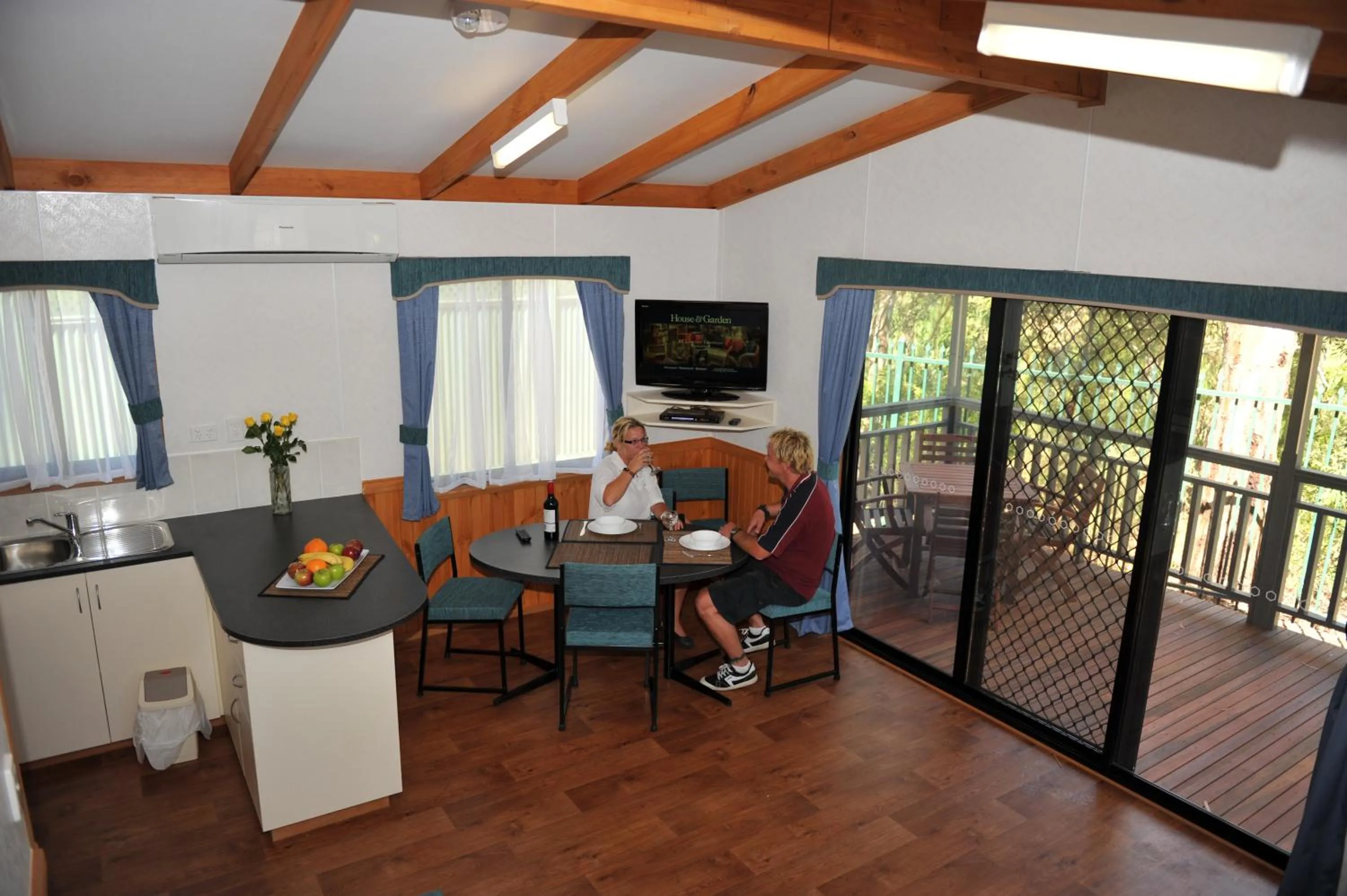 TV and multimedia in Levi Adelaide Holiday Park