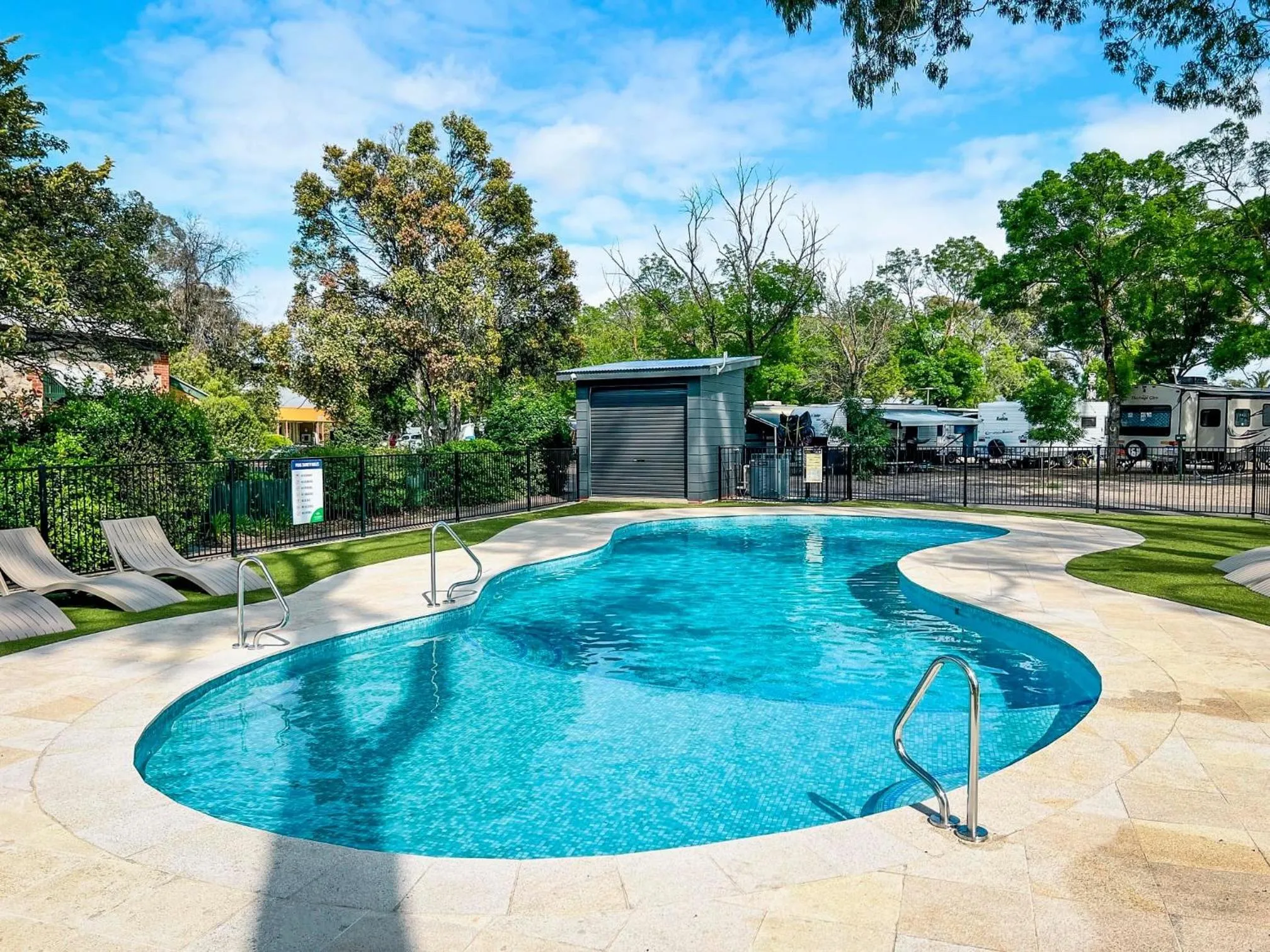 Swimming pool in Levi Adelaide Holiday Park