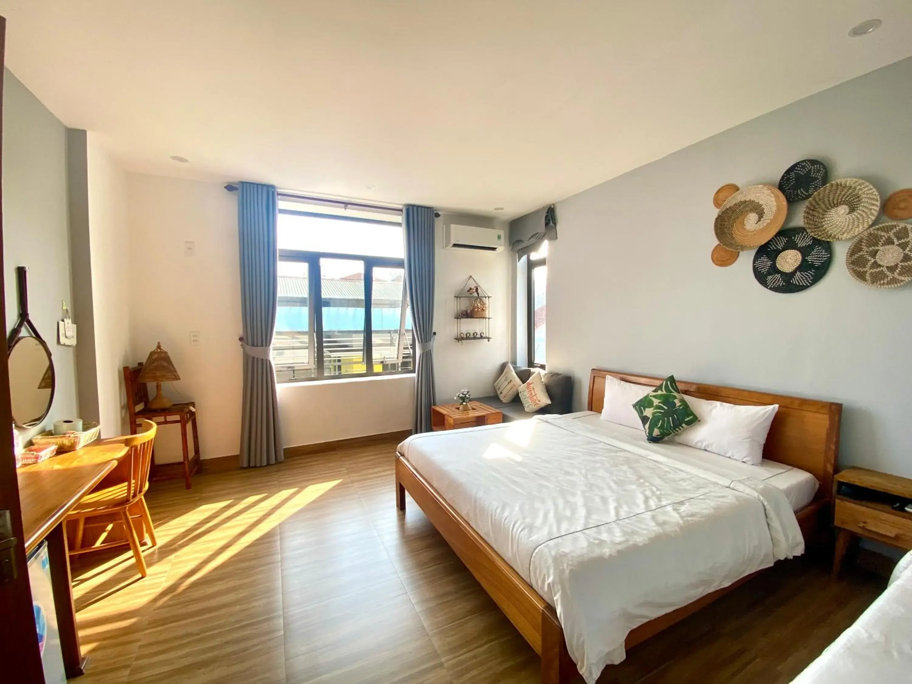 Superior Triple Room in Hue Sweethouse 2 Homestay Superior Triple Room in Hue Sweethouse 2 Homestay