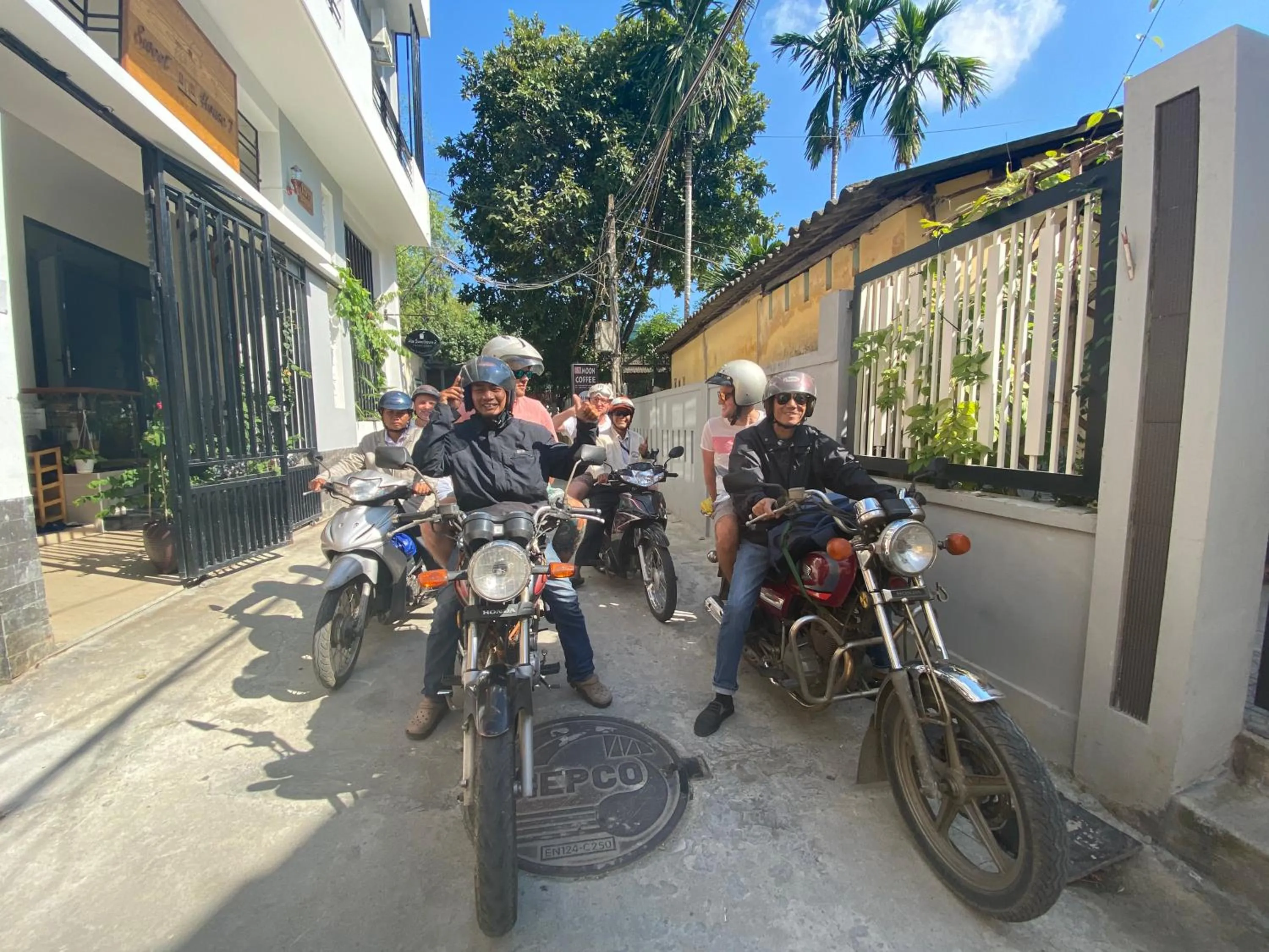 Hue Sweethouse 2 Homestay