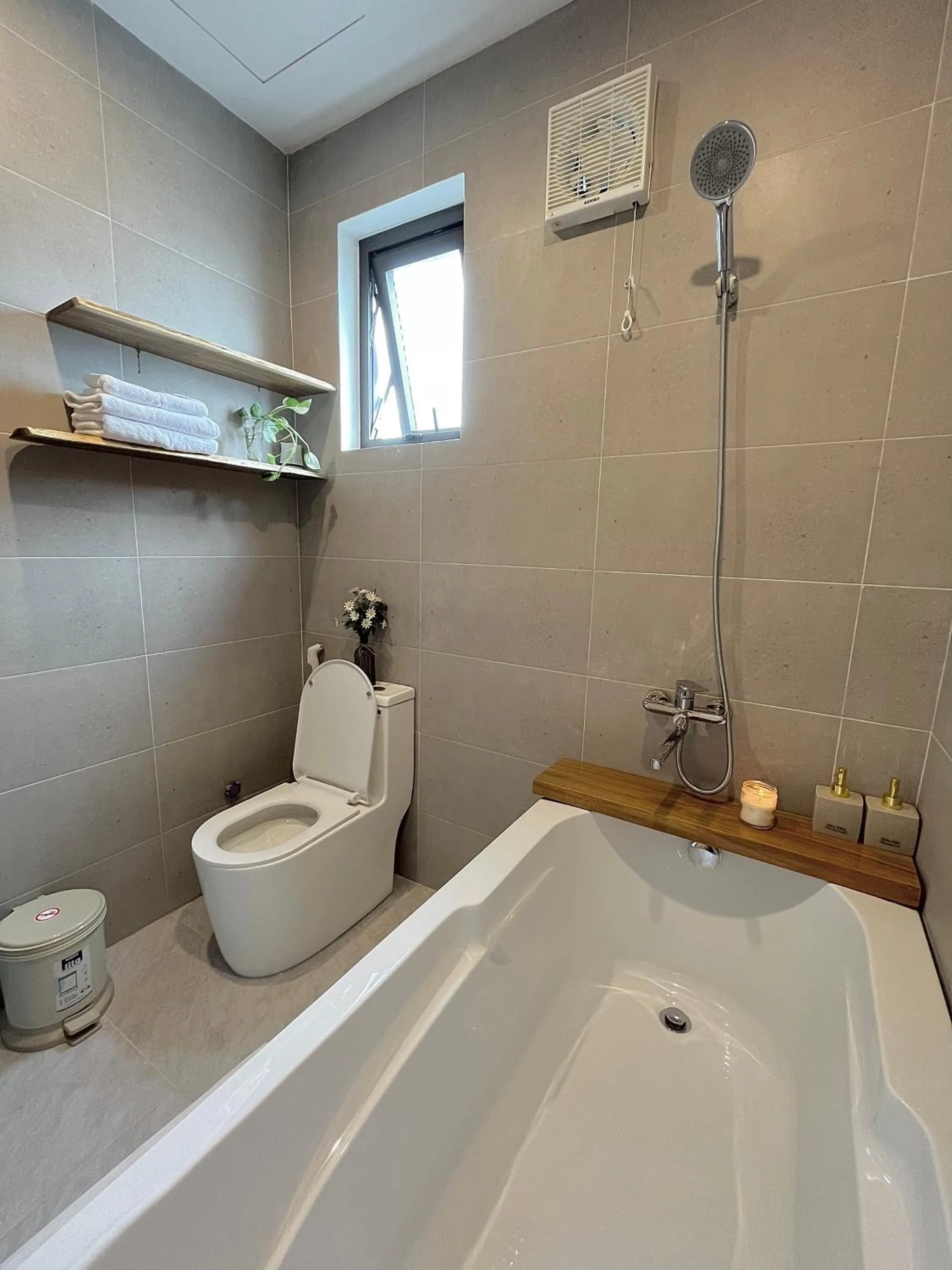 Hue Sweethouse 2 Homestay